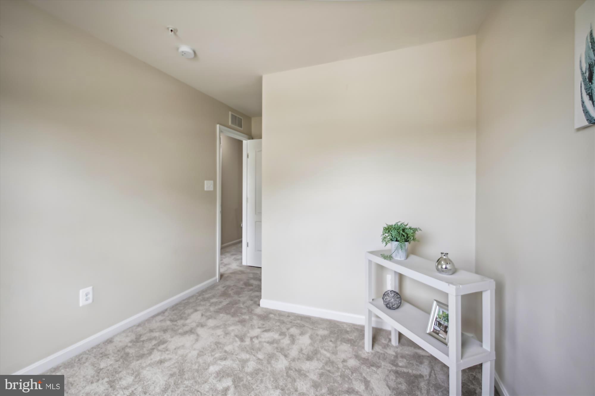 POINTE AT ARUNDEL PRESERVES - Residential