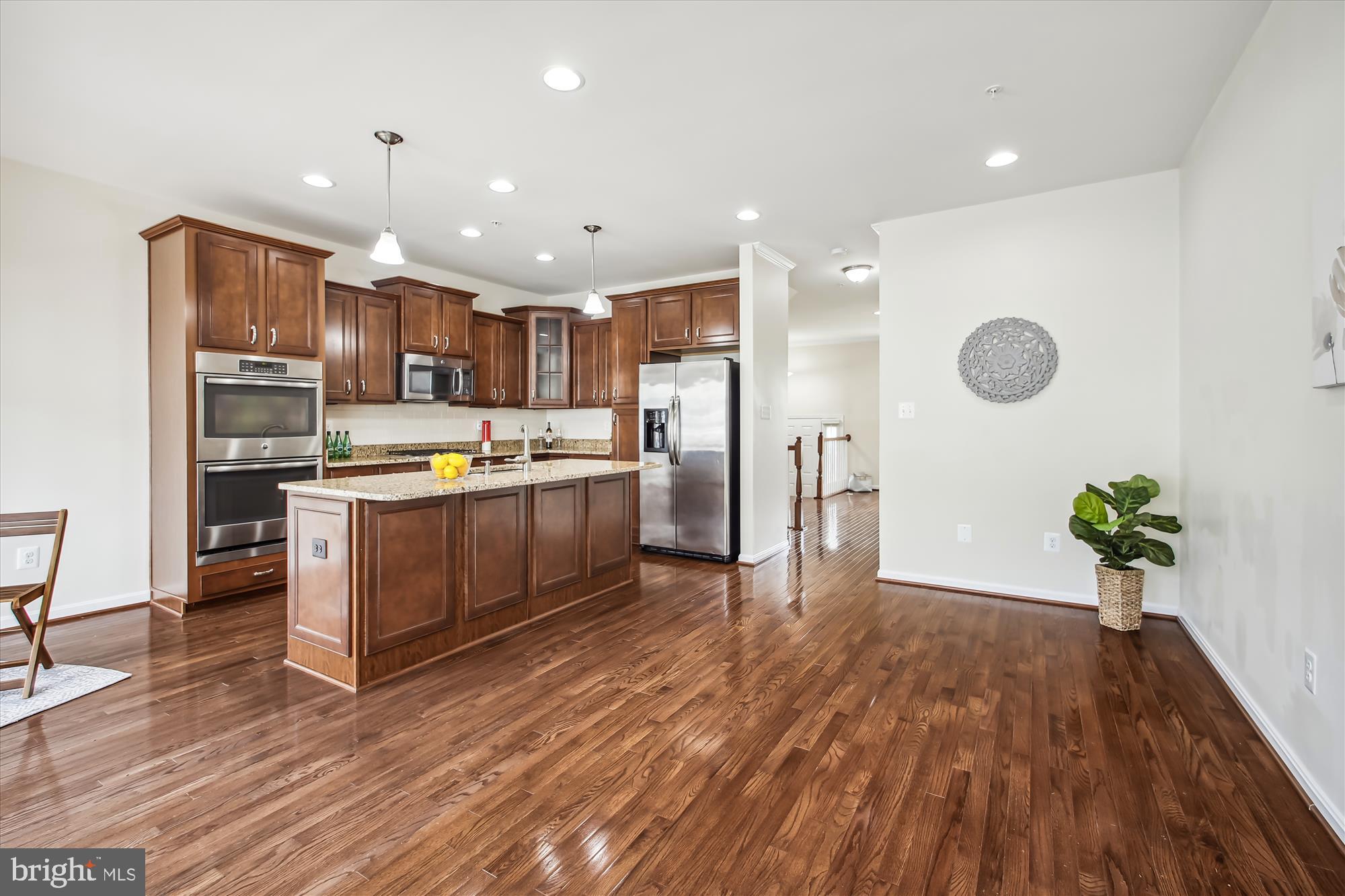 POINTE AT ARUNDEL PRESERVES - Residential