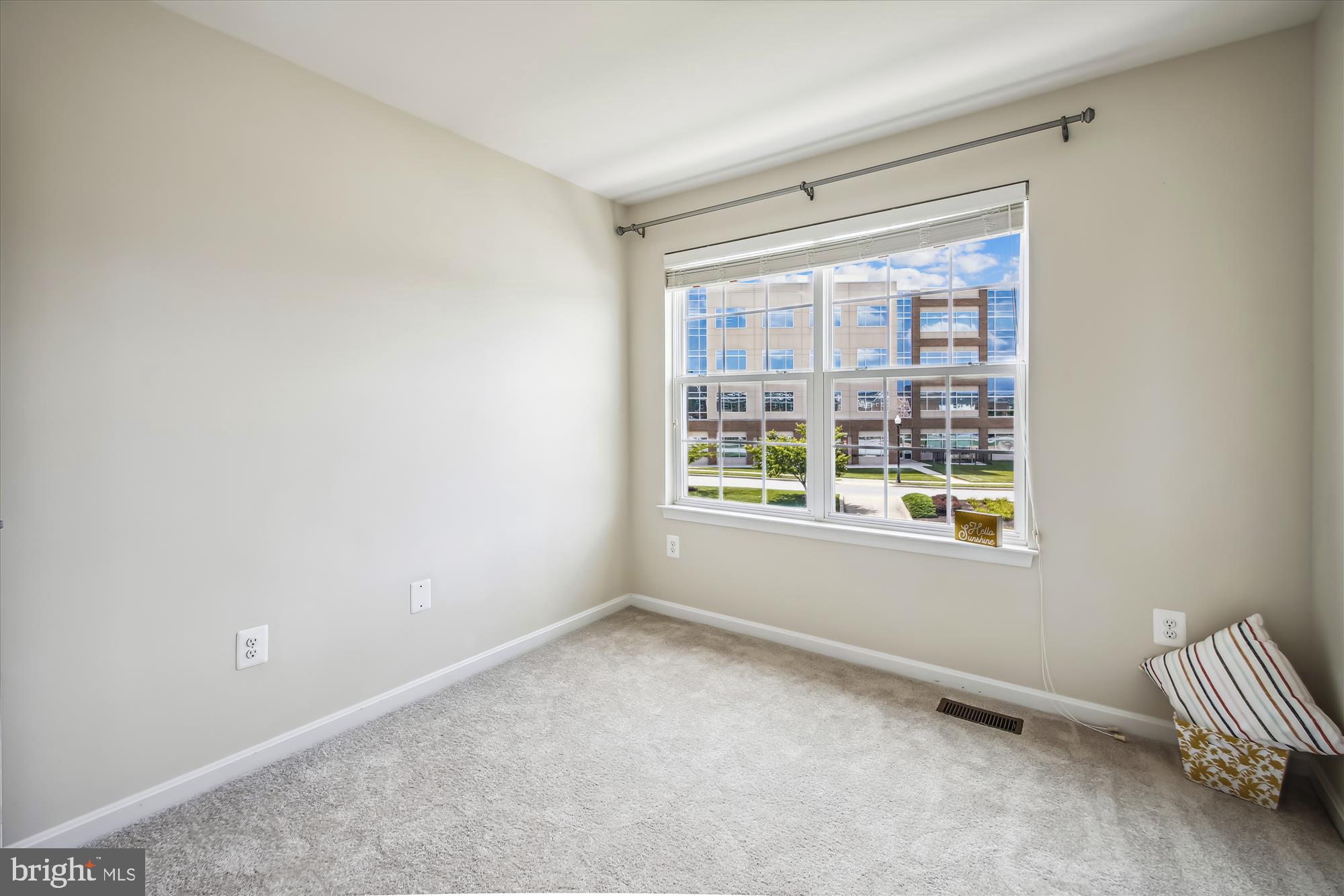 POINTE AT ARUNDEL PRESERVES - Residential