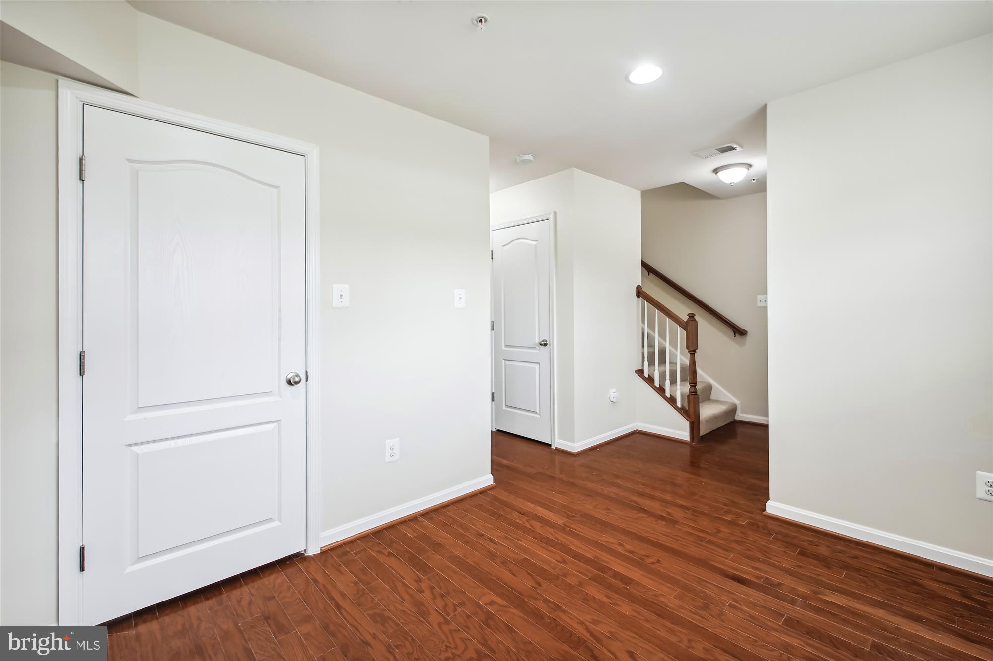 POINTE AT ARUNDEL PRESERVES - Residential