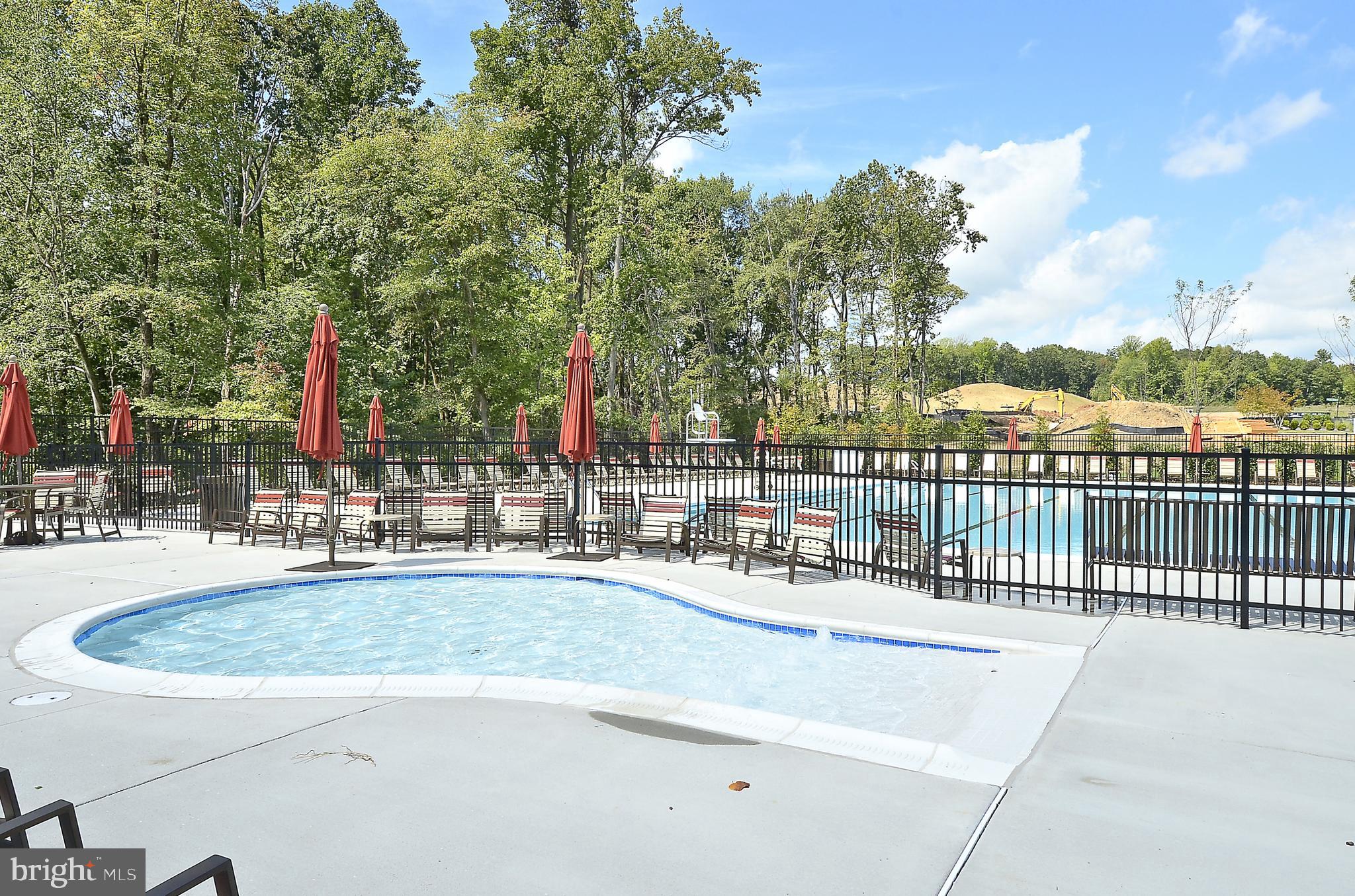 POINTE AT ARUNDEL PRESERVES - Residential