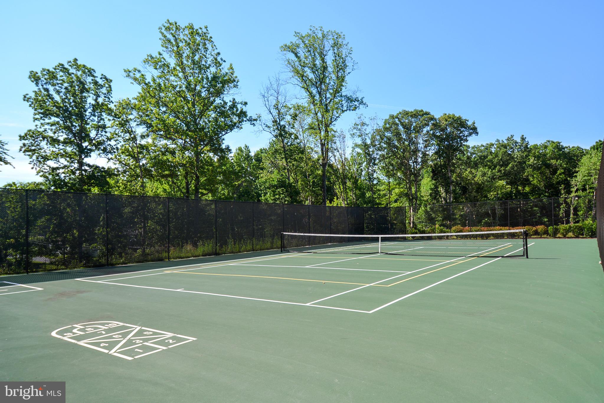 POINTE AT ARUNDEL PRESERVES - Residential