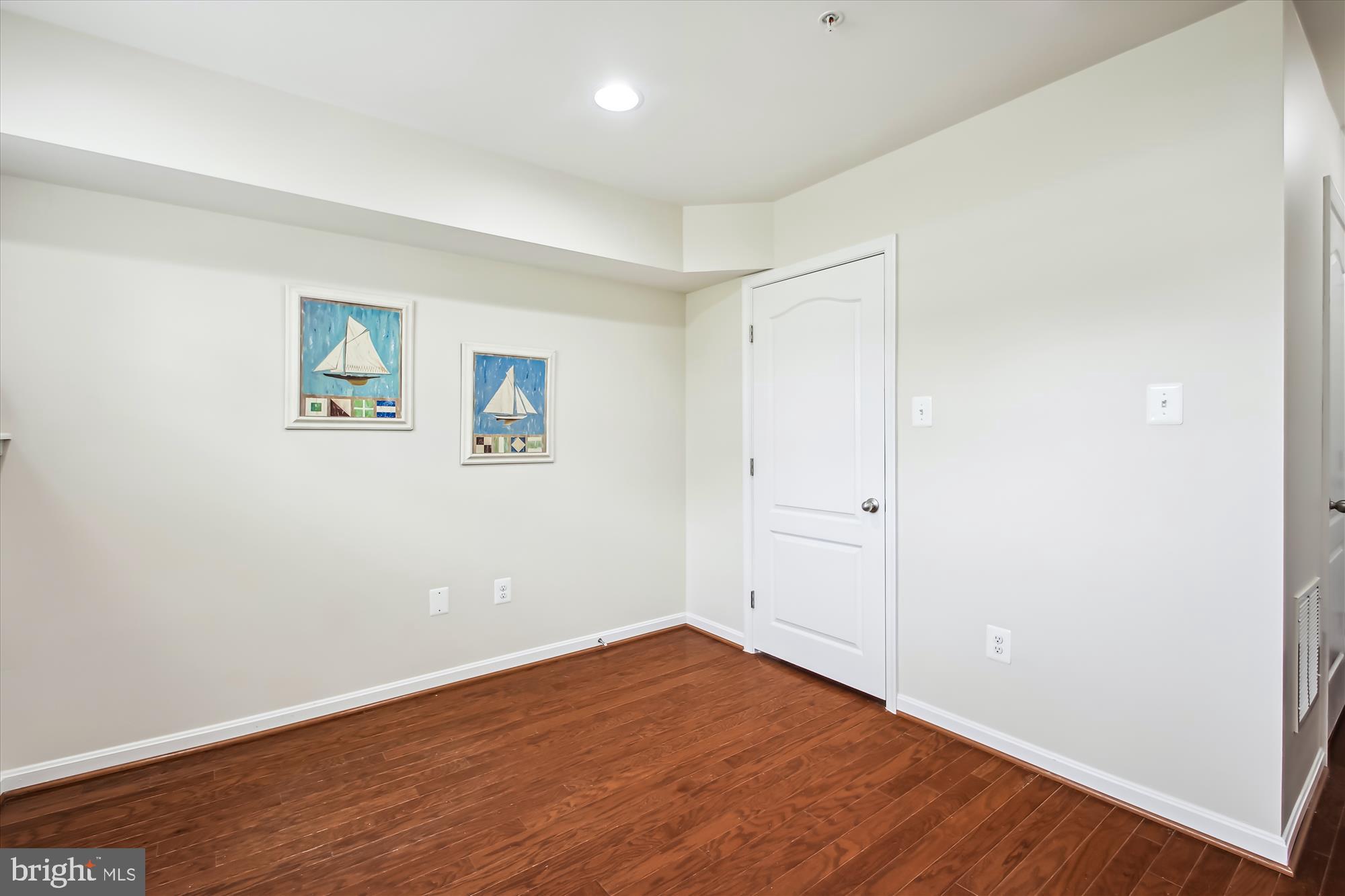 POINTE AT ARUNDEL PRESERVES - Residential