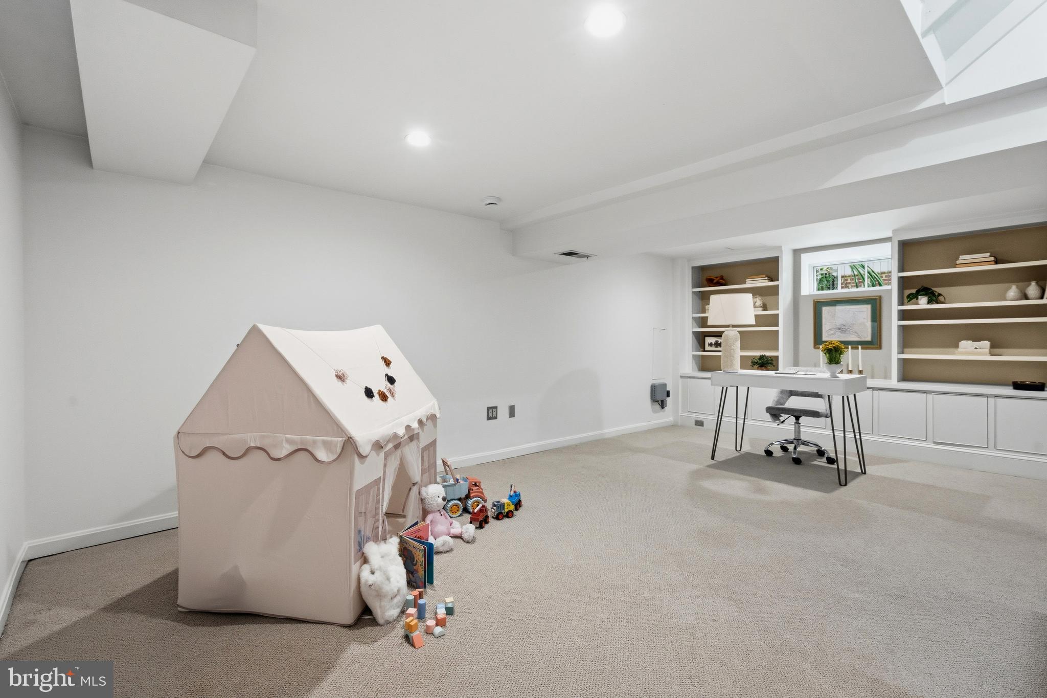 ROSEMONT - Residential