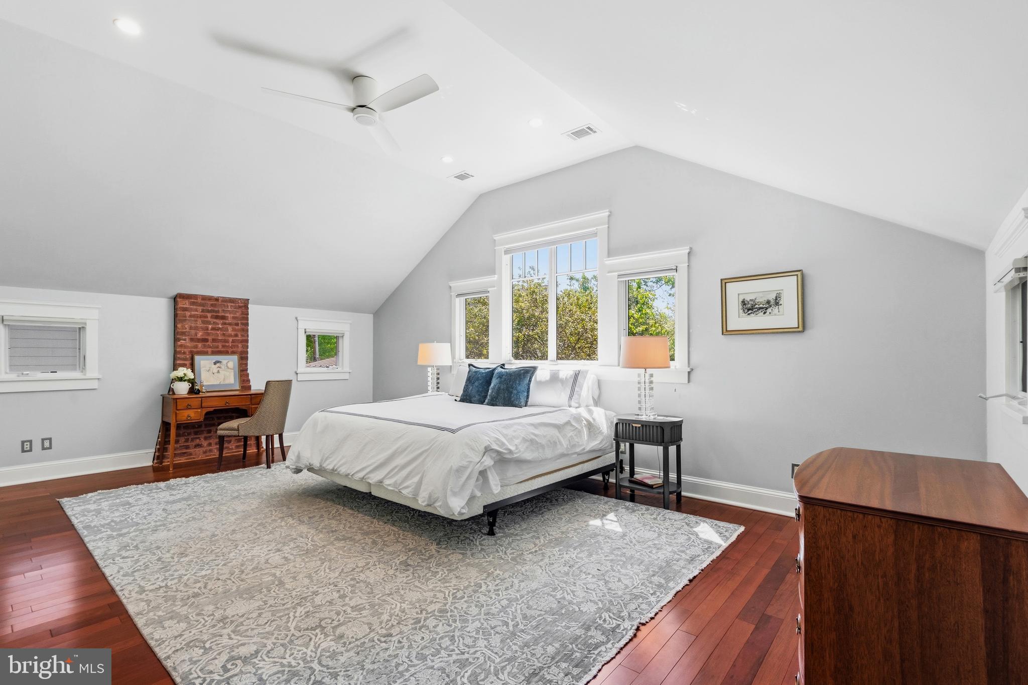 ROSEMONT - Residential