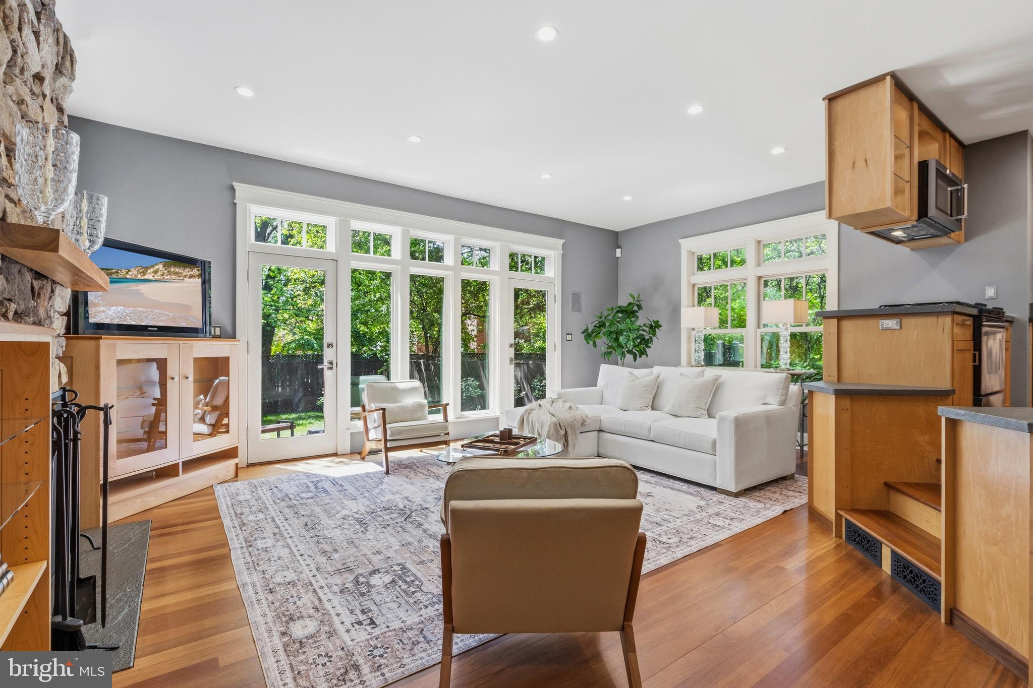 ROSEMONT - Residential