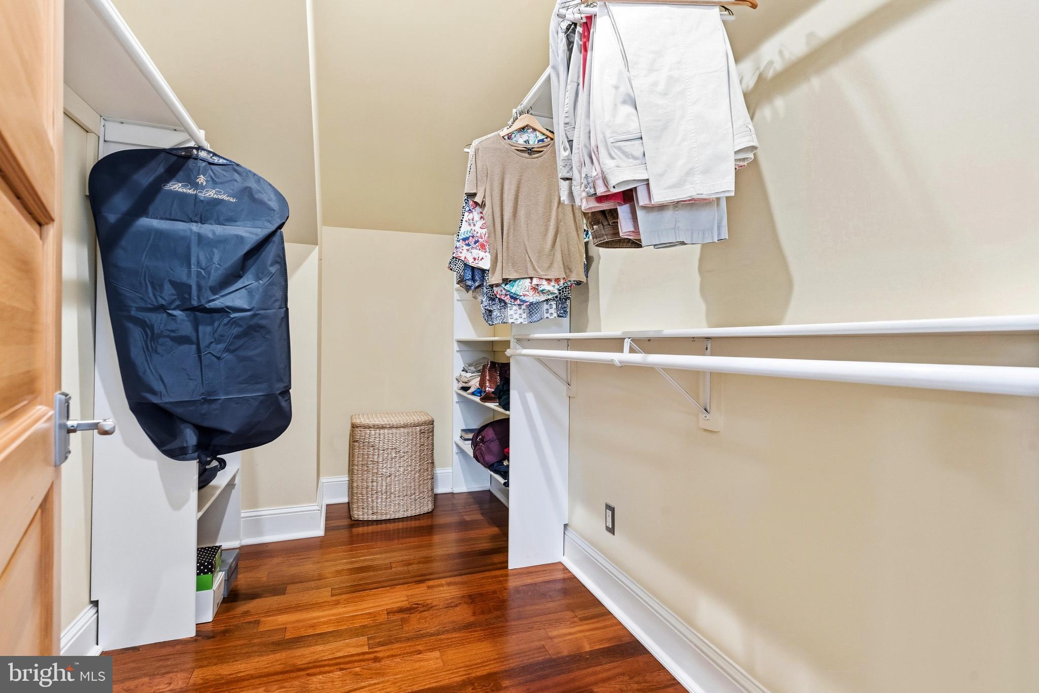 ROSEMONT - Residential