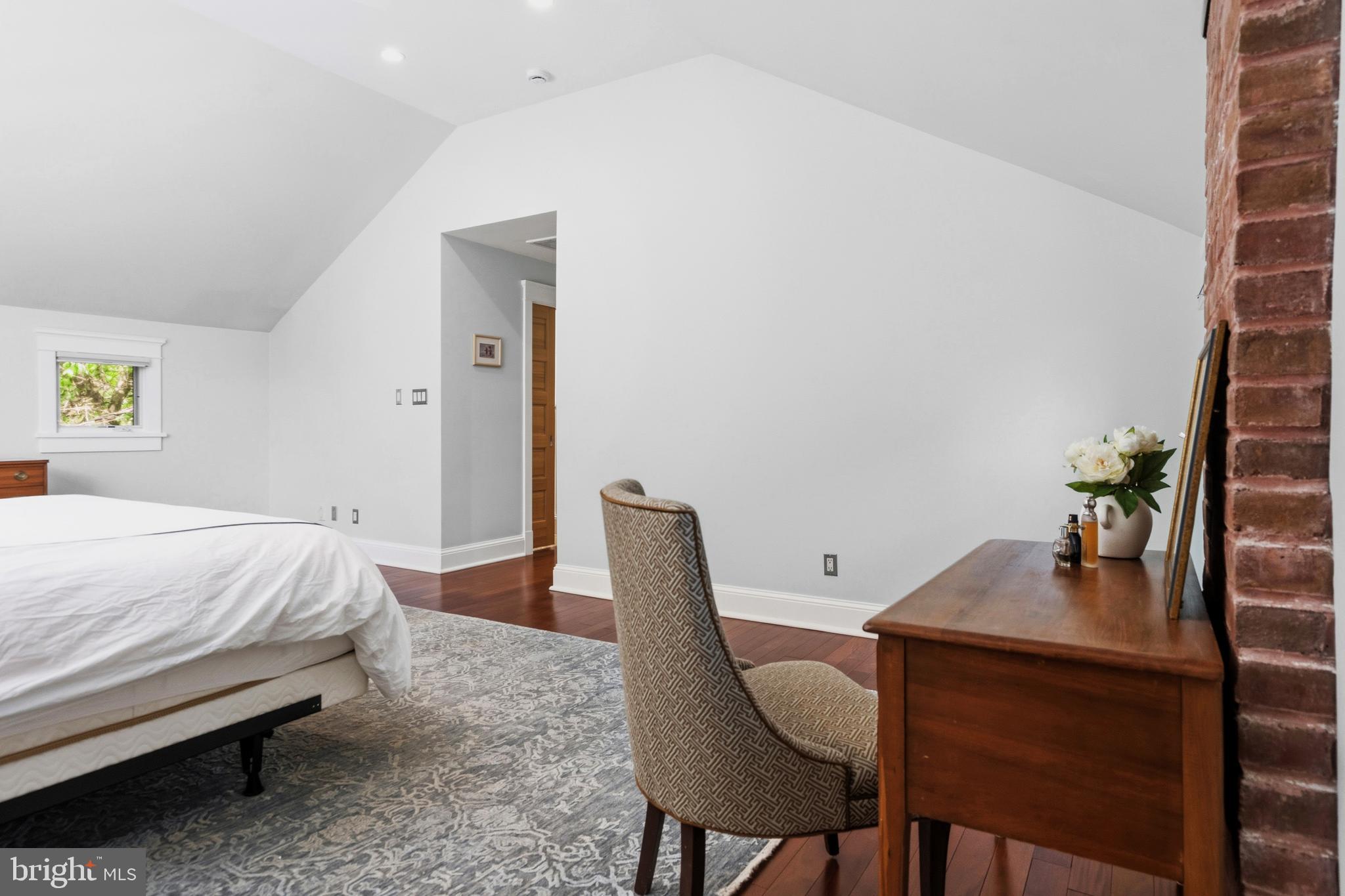 ROSEMONT - Residential