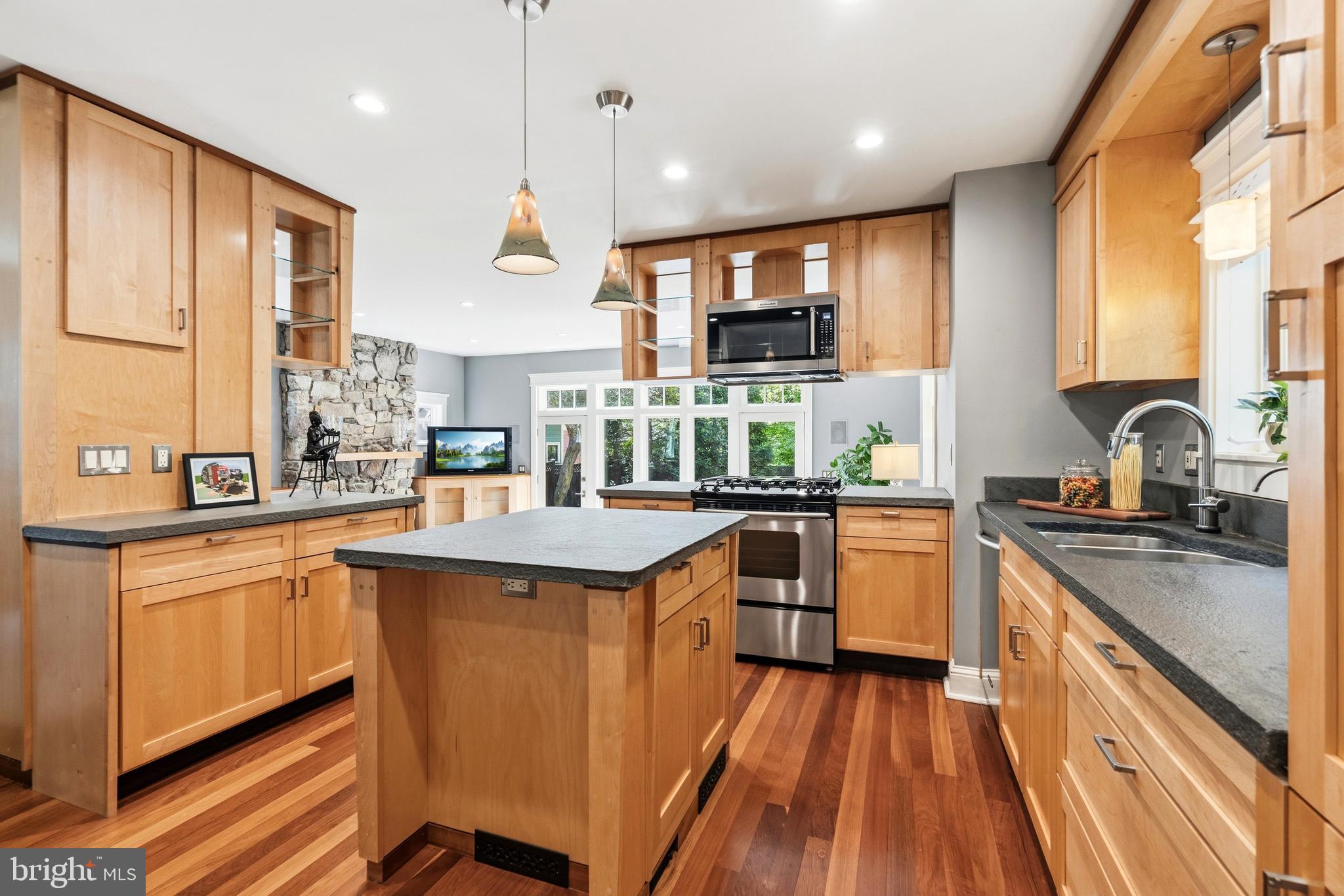 ROSEMONT - Residential