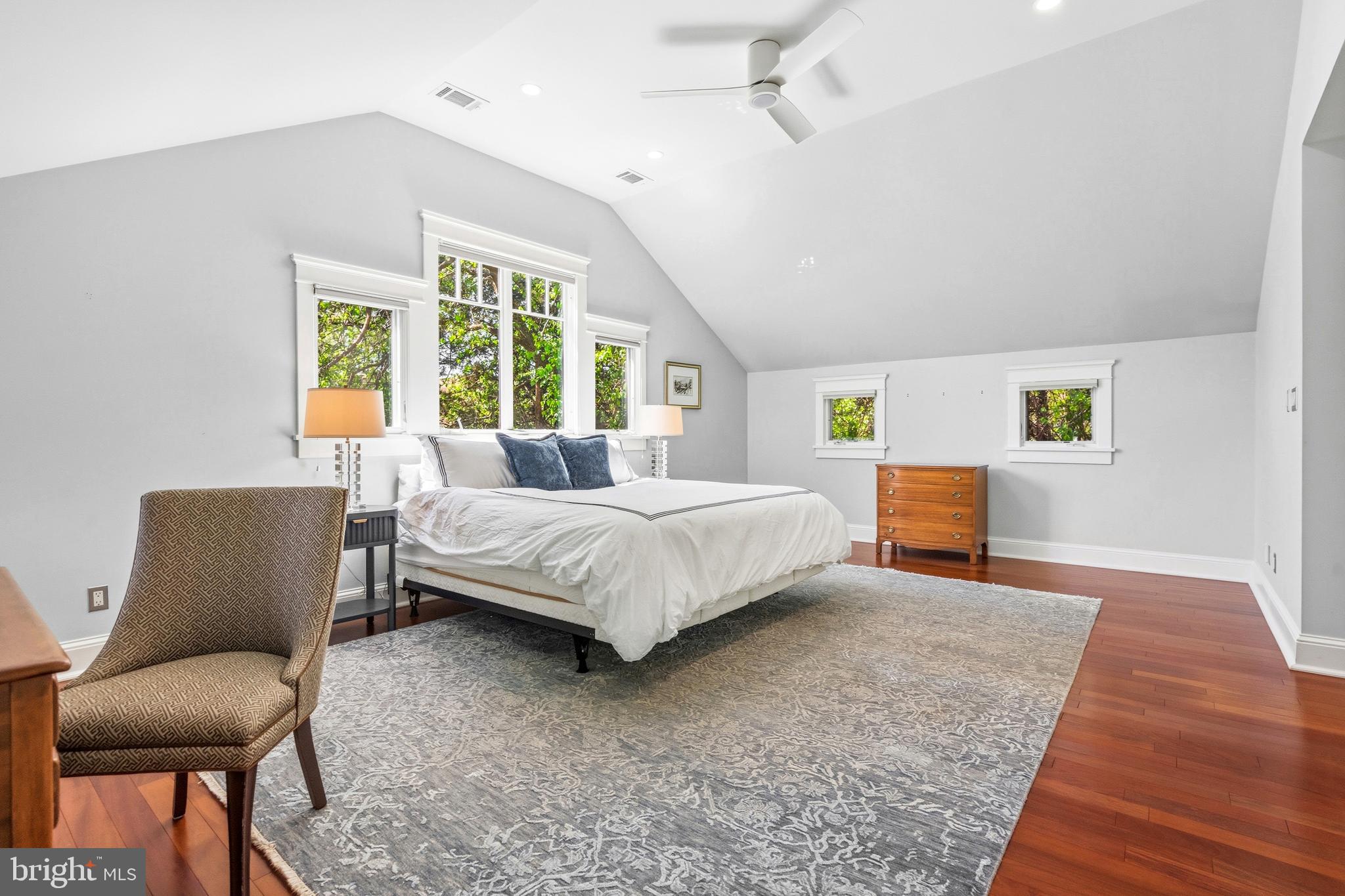 ROSEMONT - Residential