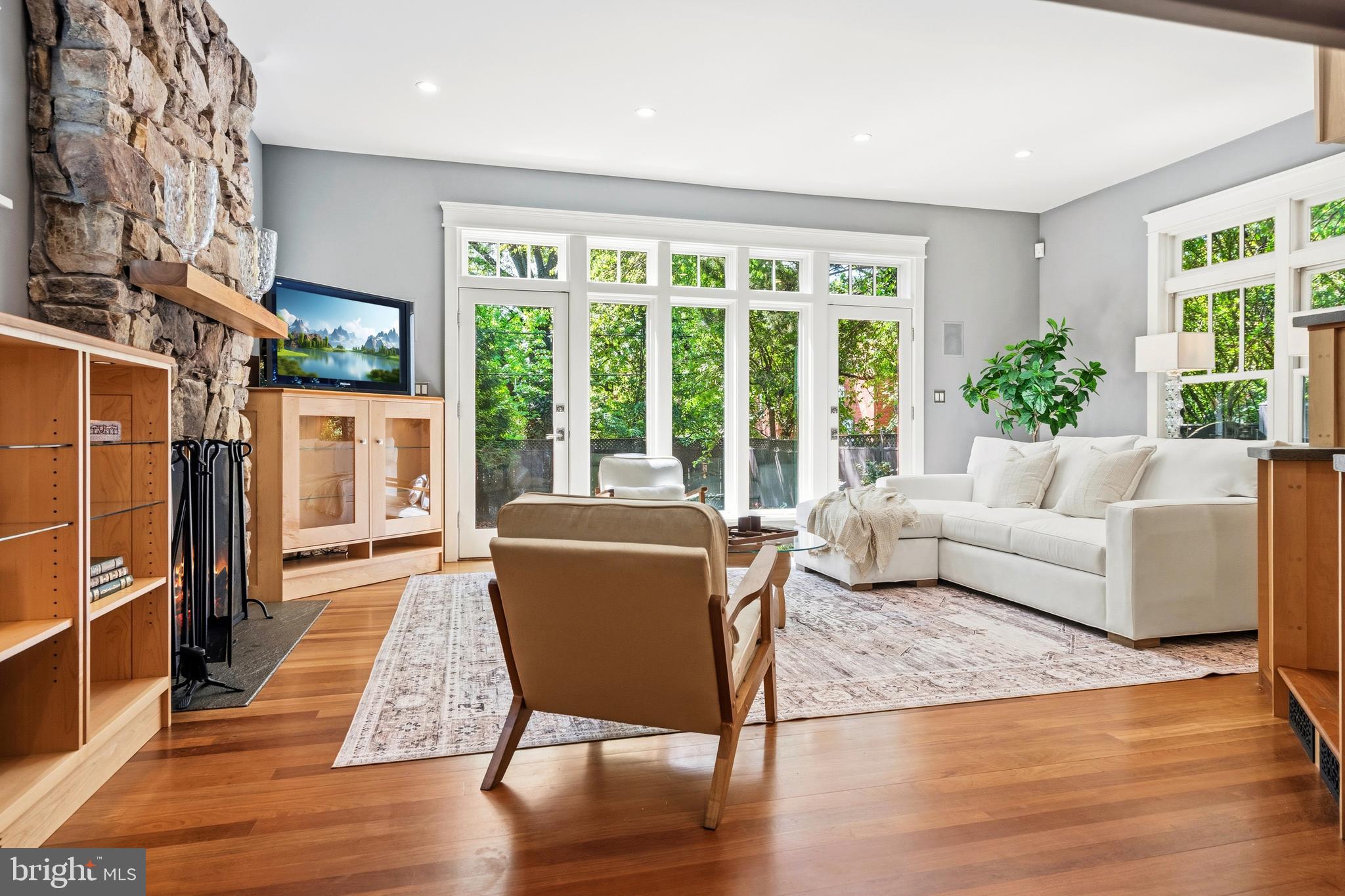 ROSEMONT - Residential