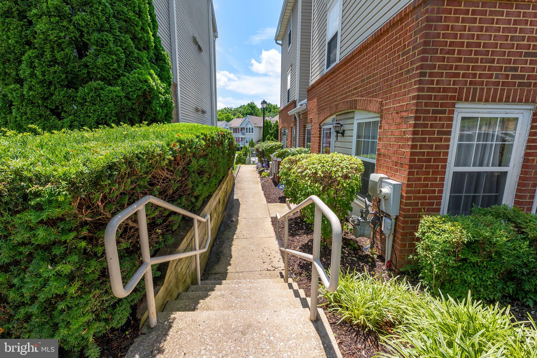 6221 SANDPIPER COURT 7
