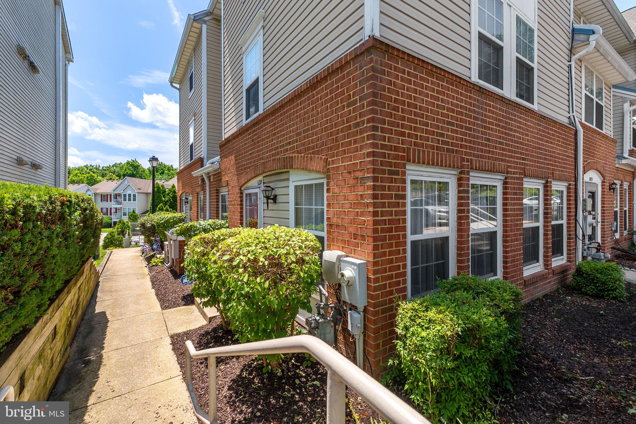 6221 SANDPIPER COURT 7