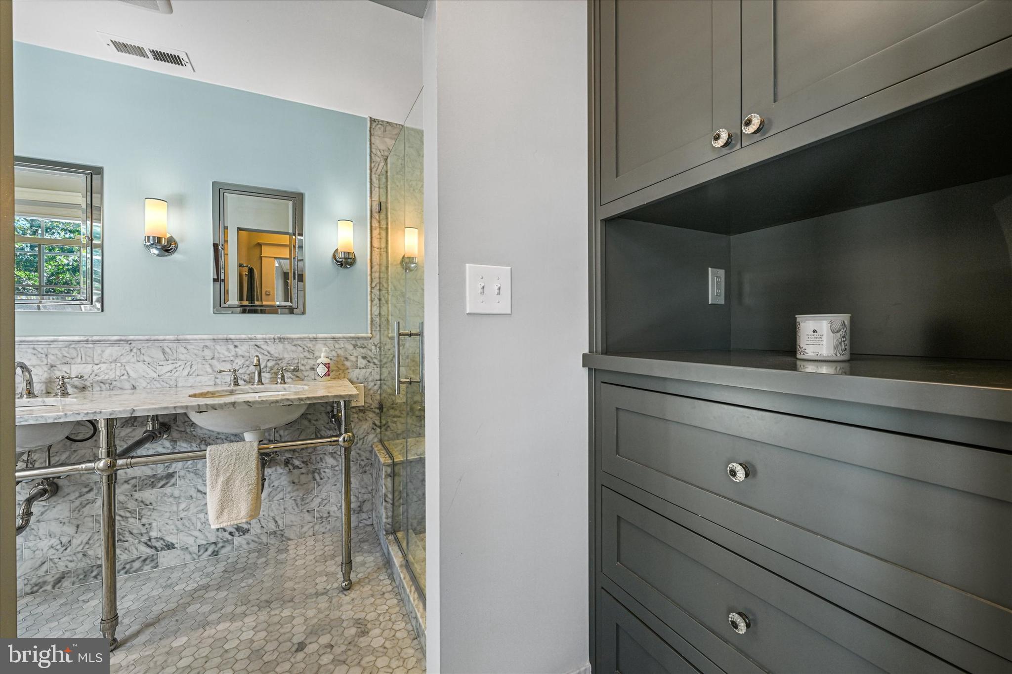 GREATER HOMELAND HISTORIC DISTRICT - Residential