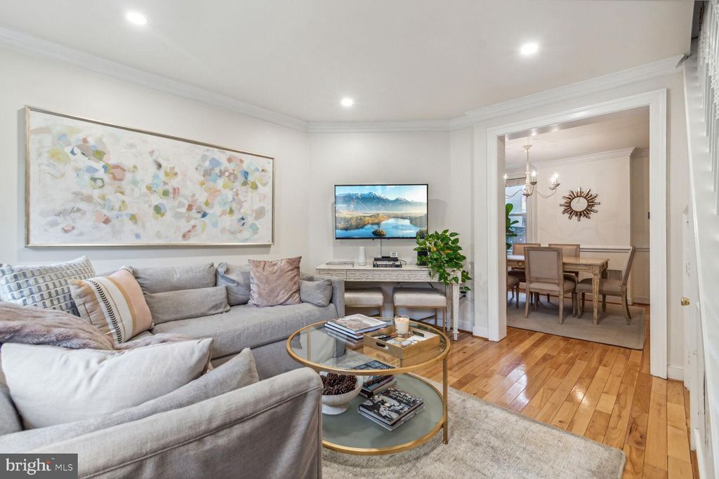 Photo of 1009 I Street NE, WASHINGTON, DC 20002 (MLS # DCDC2224126)