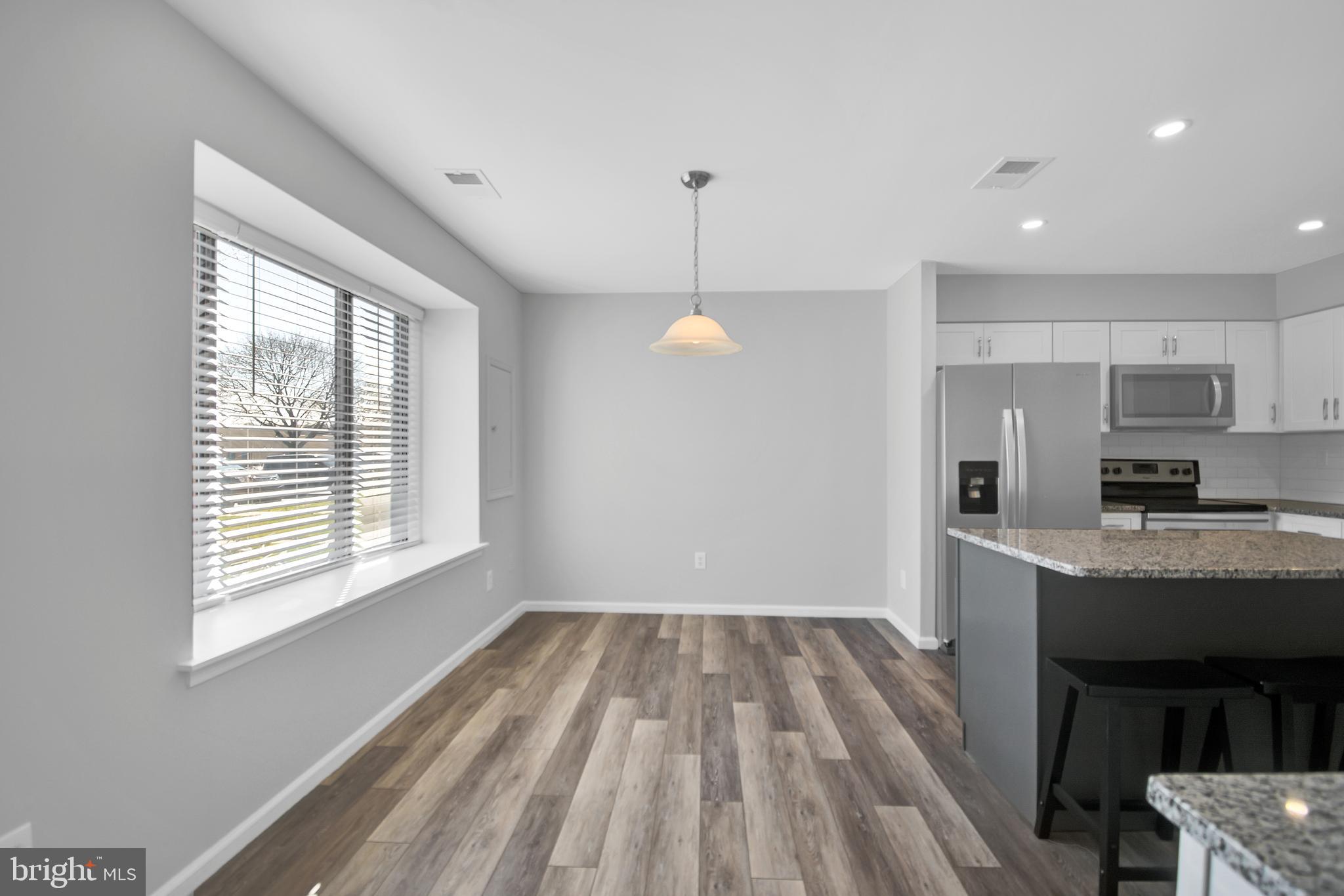 RHONDDA - Residential Lease