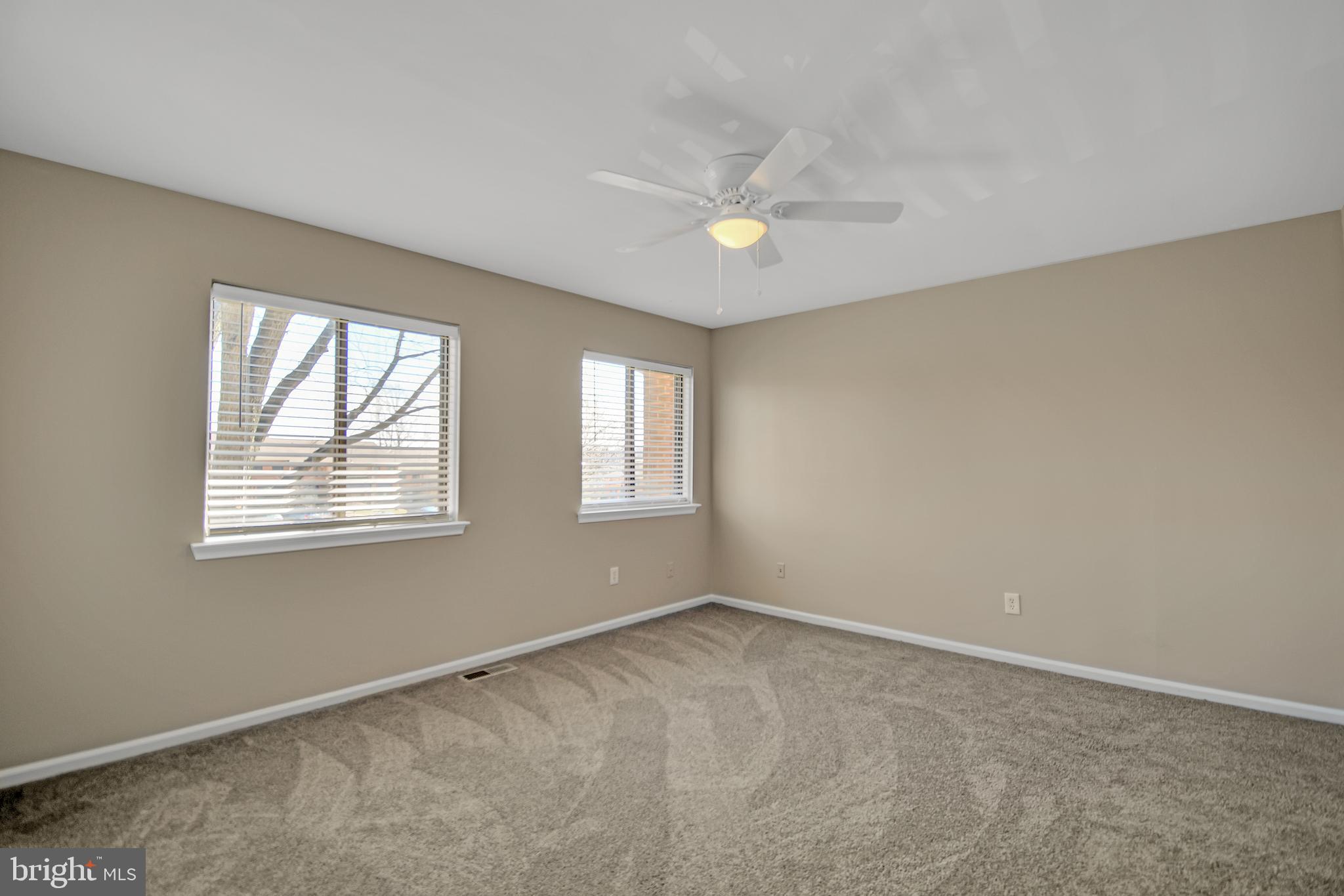 RHONDDA - Residential Lease