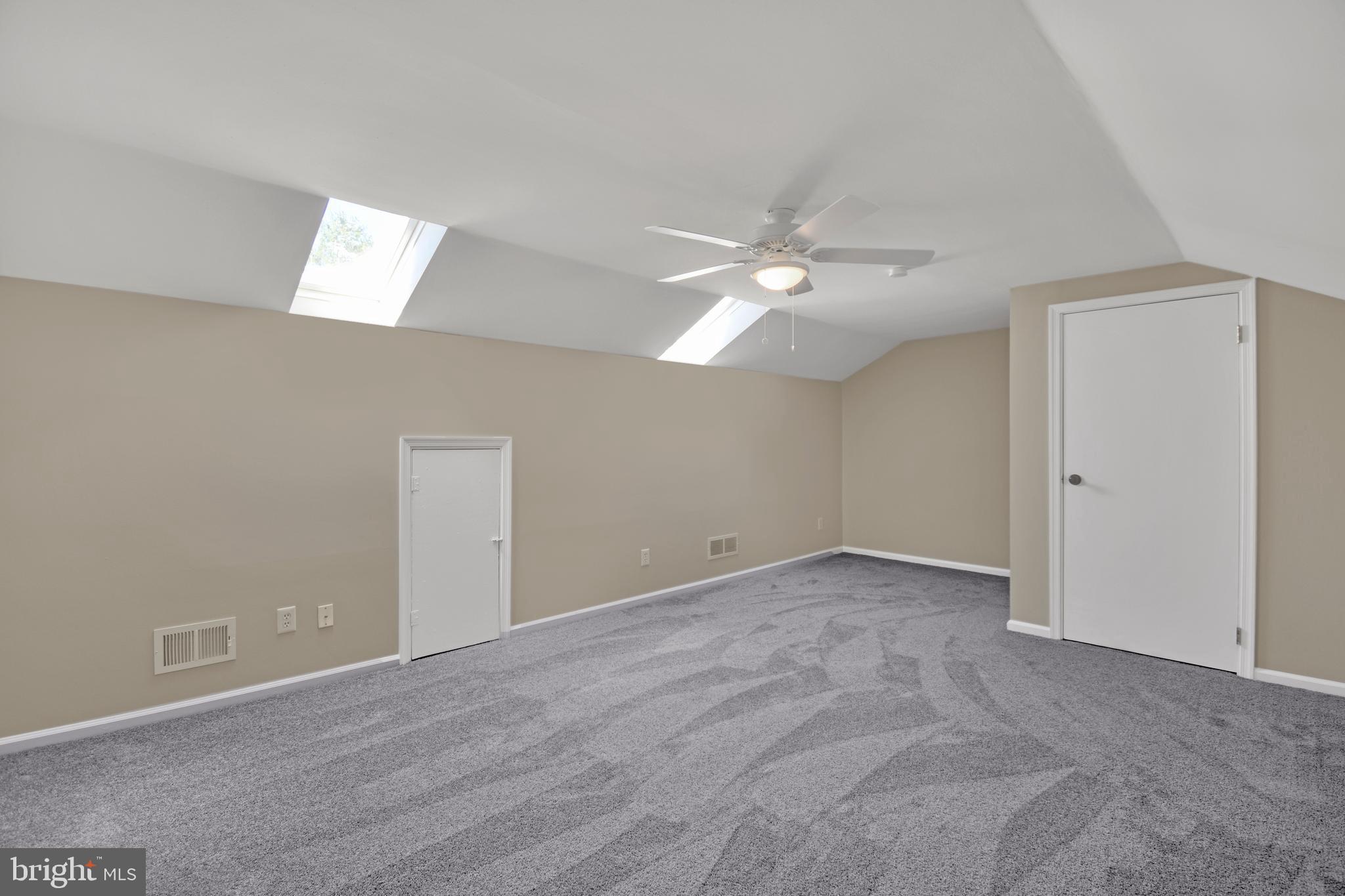 RHONDDA - Residential Lease