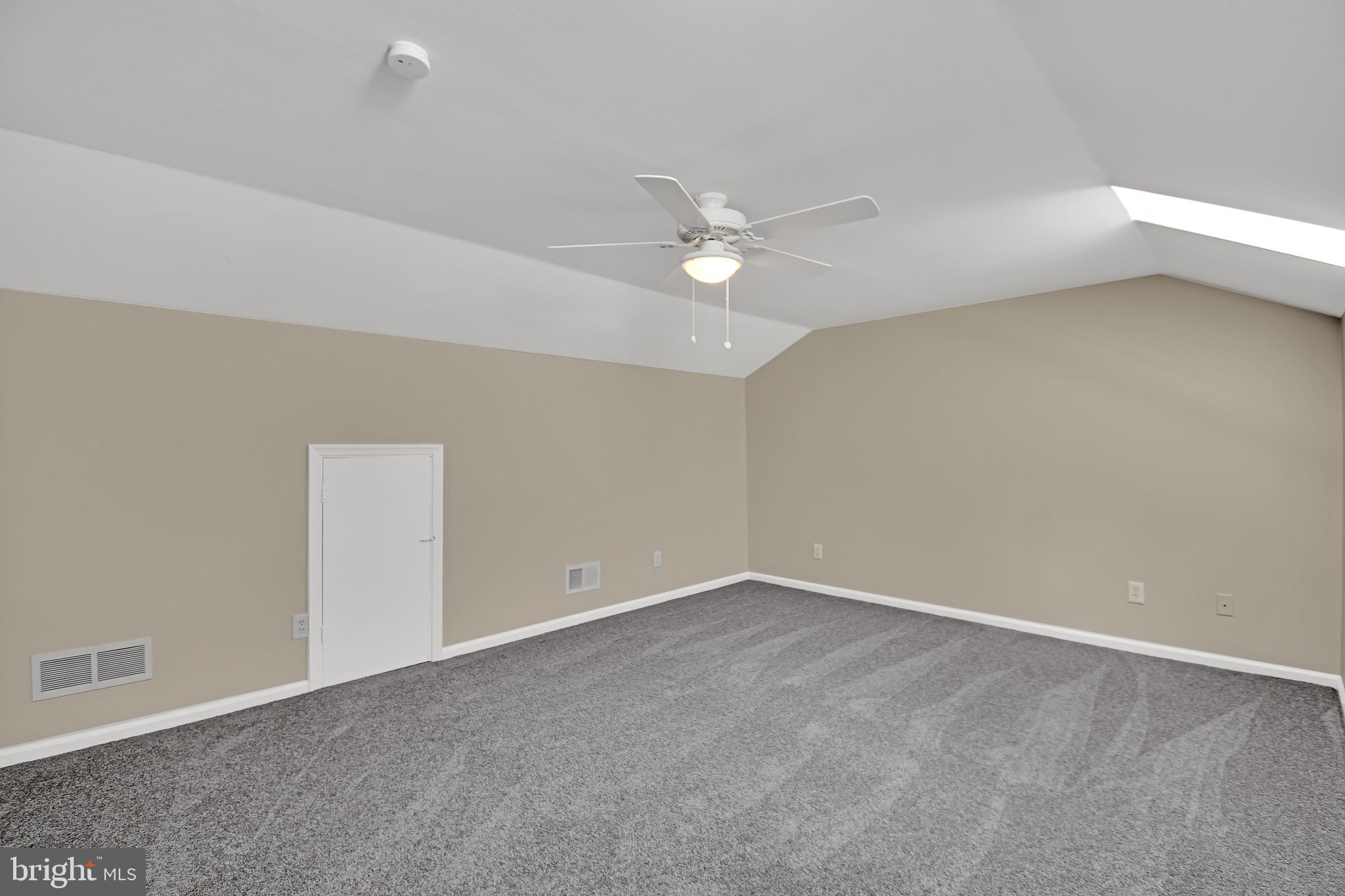 RHONDDA - Residential Lease