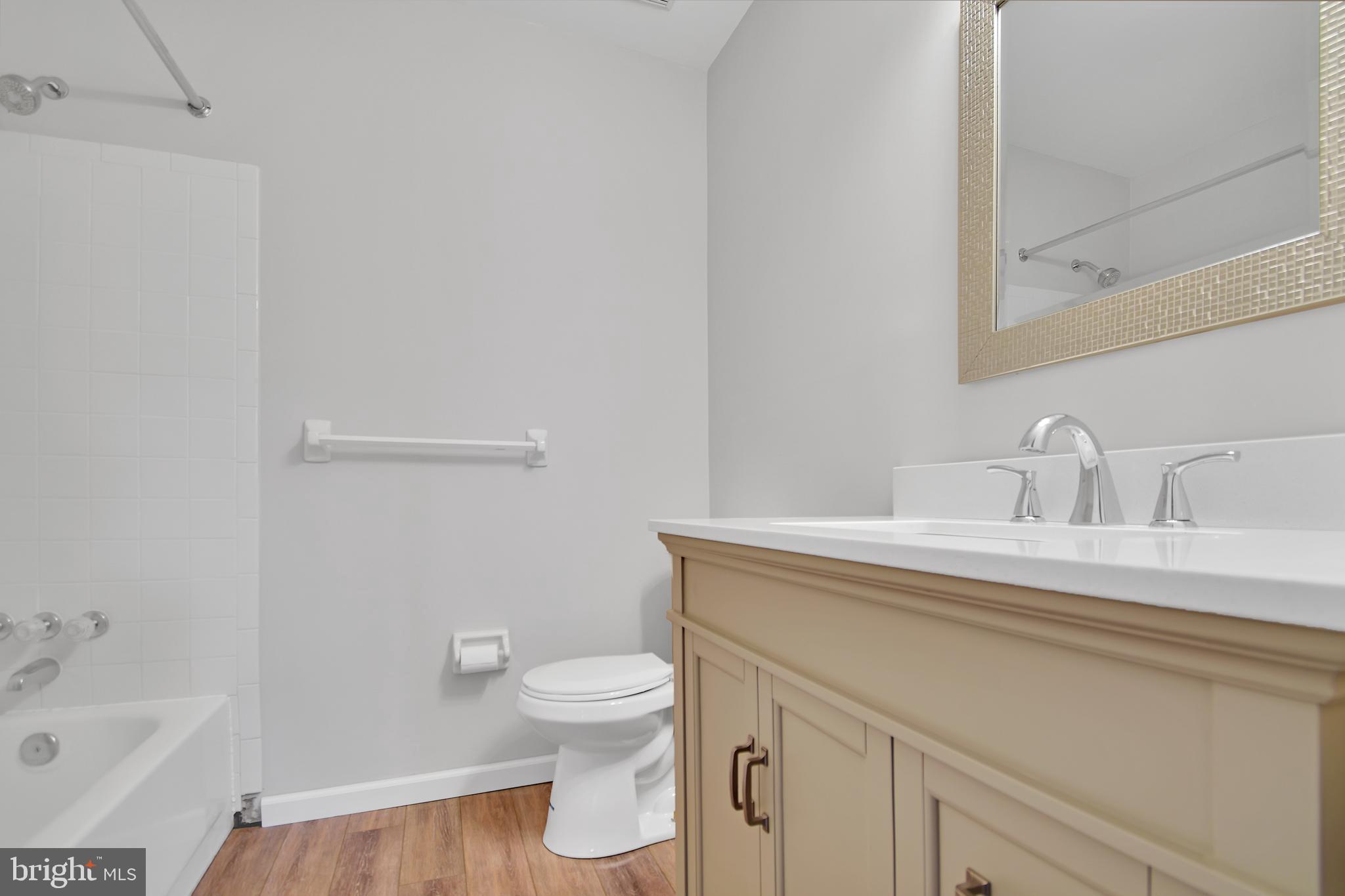 RHONDDA - Residential Lease