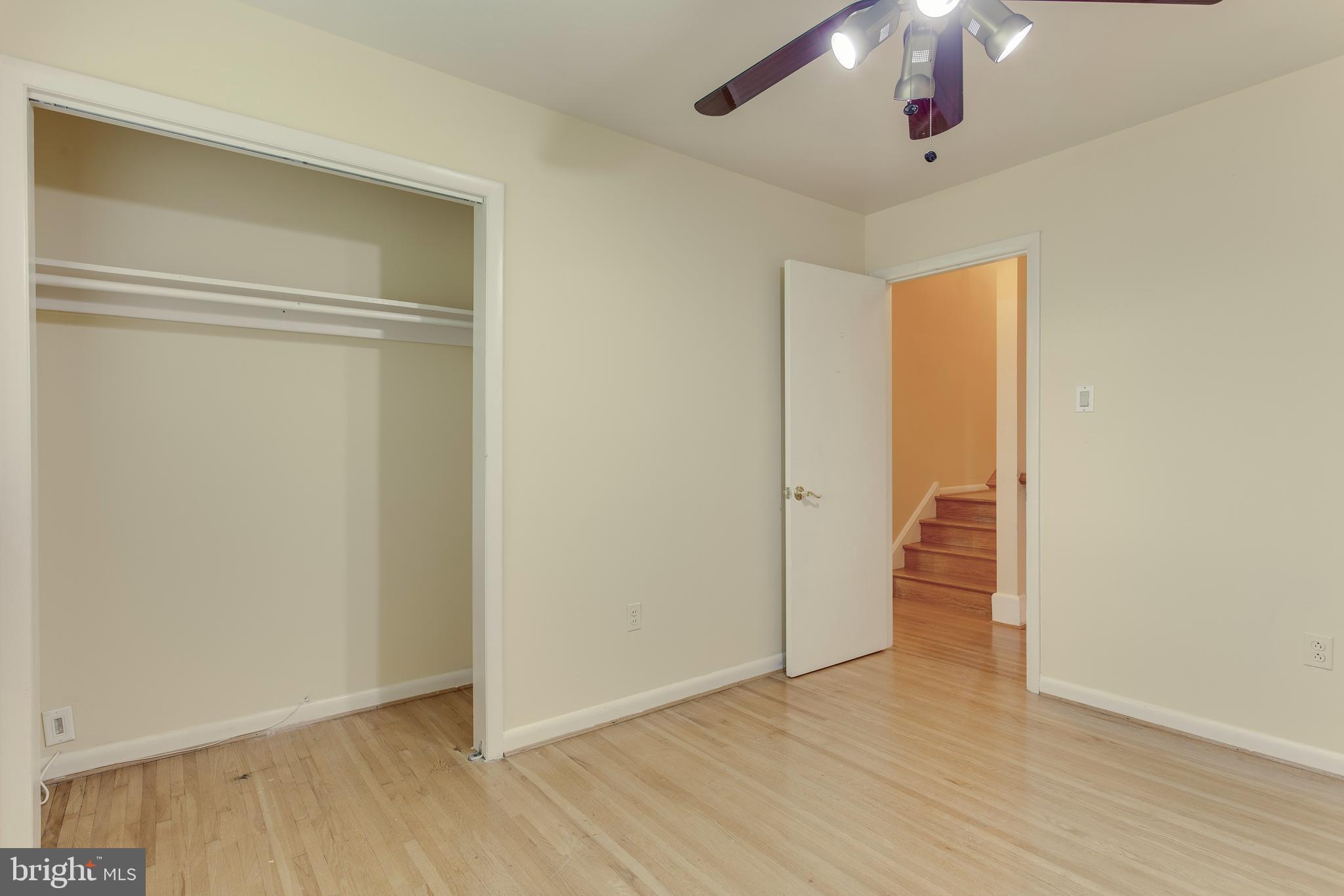 WHEATON WOODS - Residential