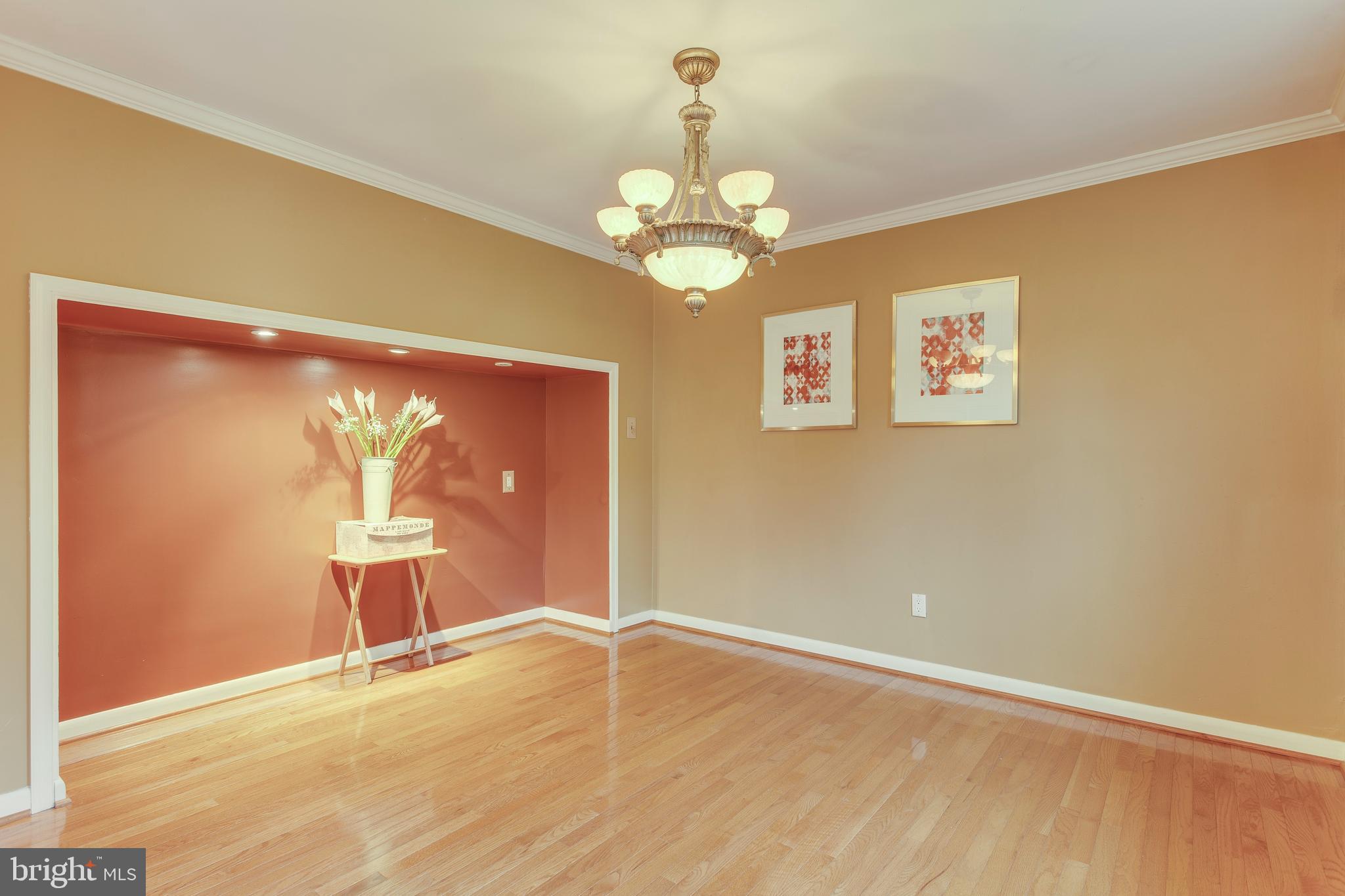 WHEATON WOODS - Residential