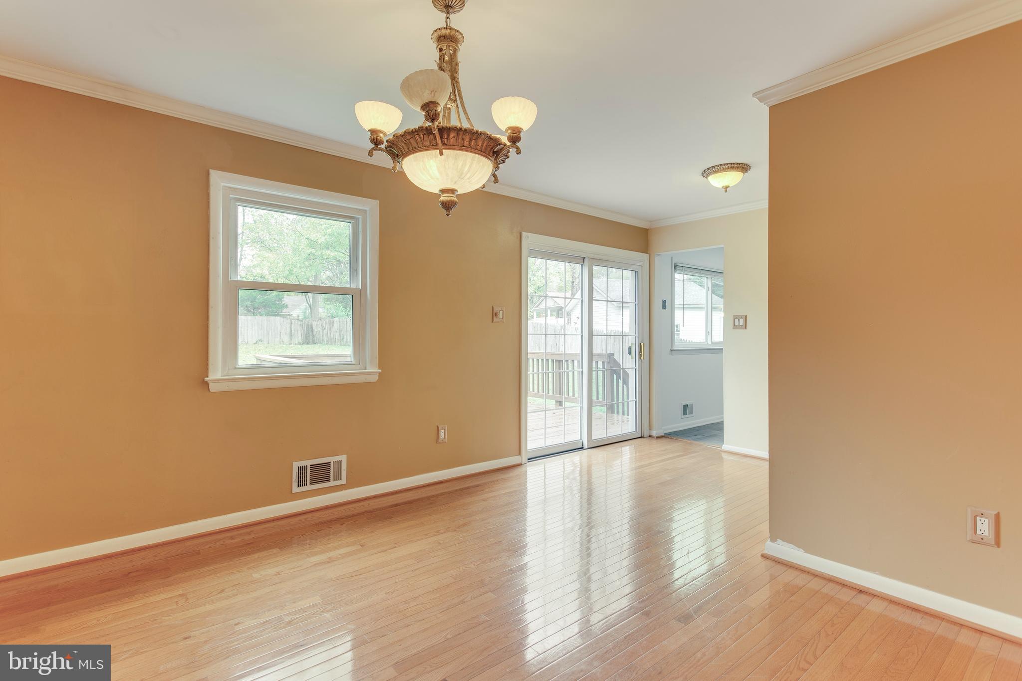 WHEATON WOODS - Residential