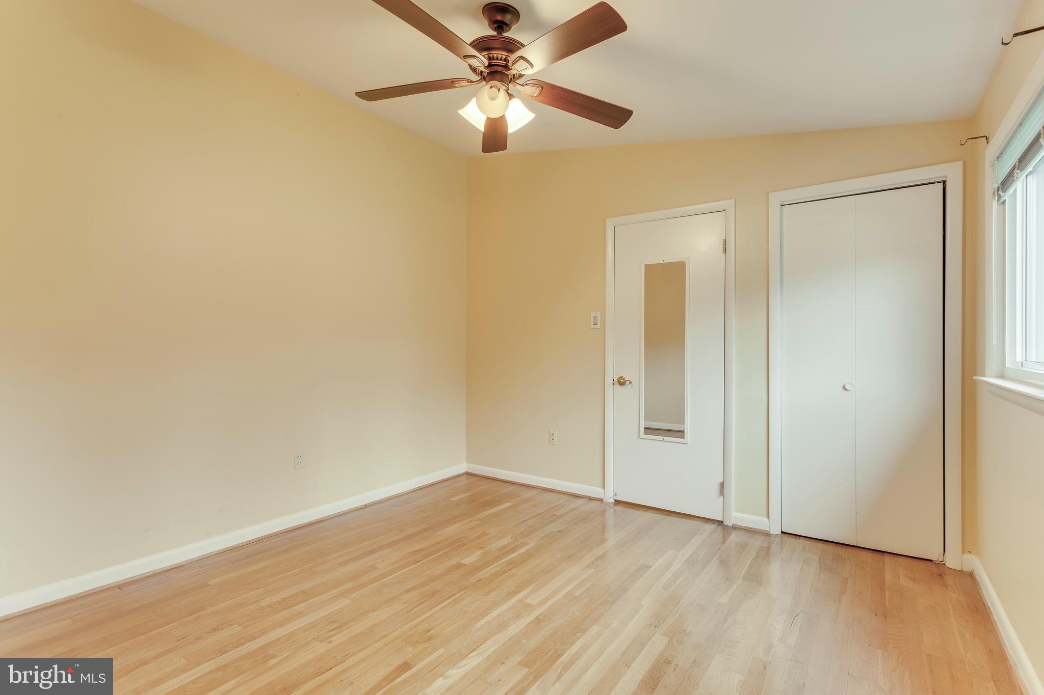 WHEATON WOODS - Residential