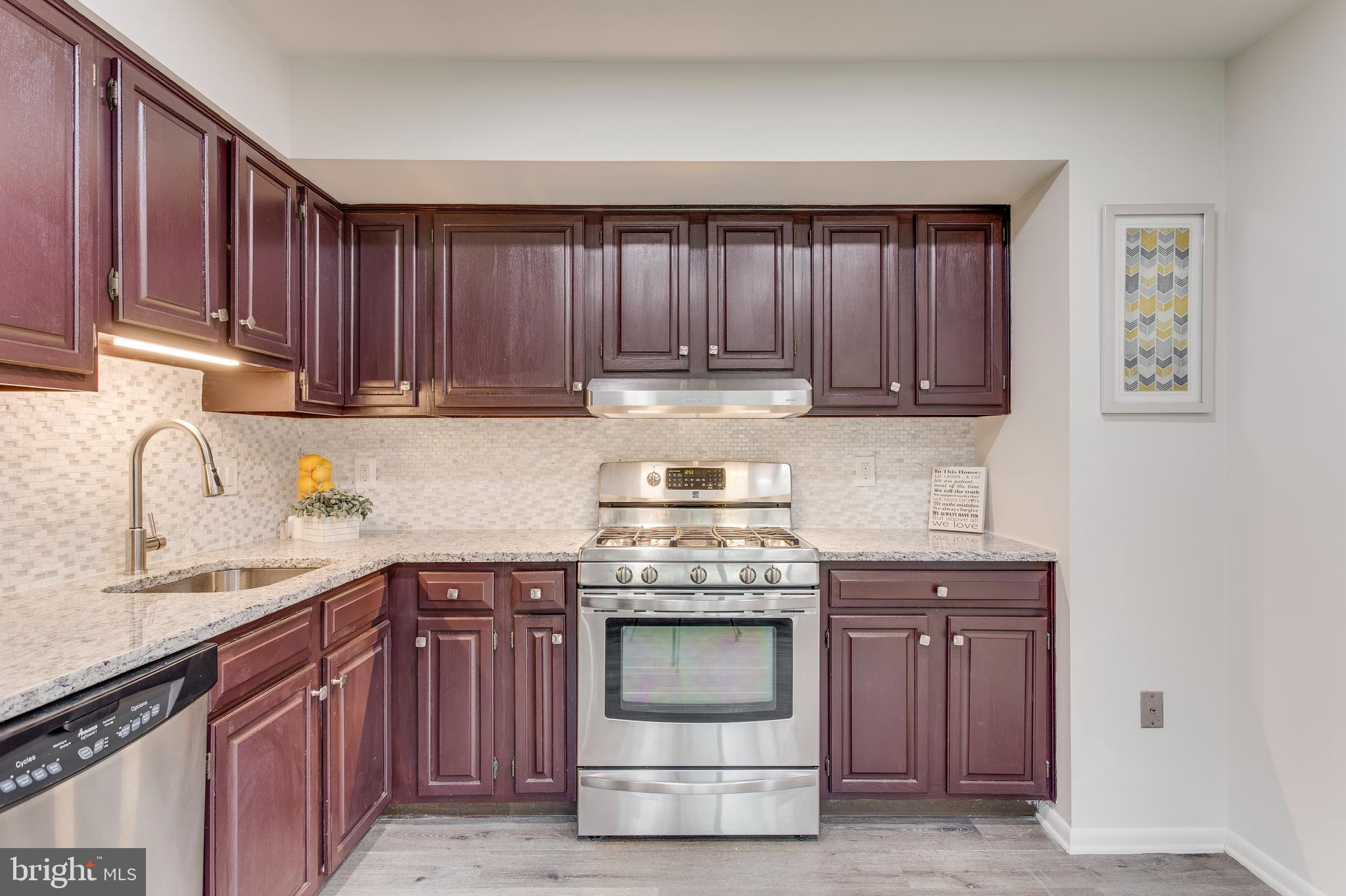 WHEATON WOODS - Residential