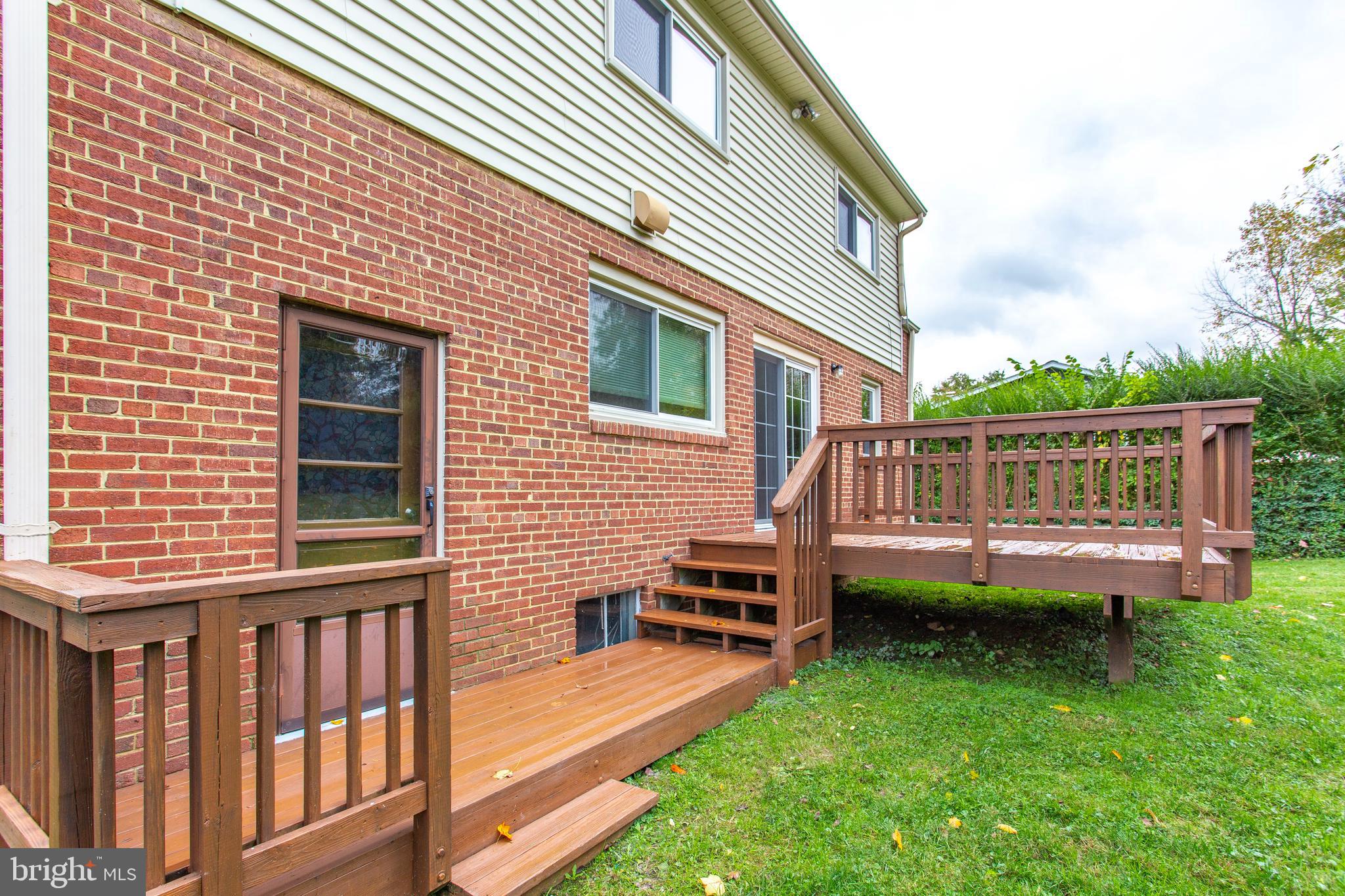 WHEATON WOODS - Residential