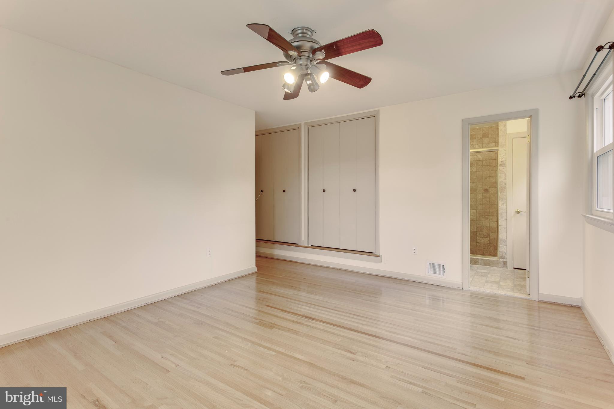 WHEATON WOODS - Residential