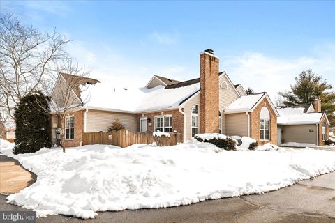 Condo For Sale - 55 Woolsey Court<br/> PENNINGTON, NJ 08534