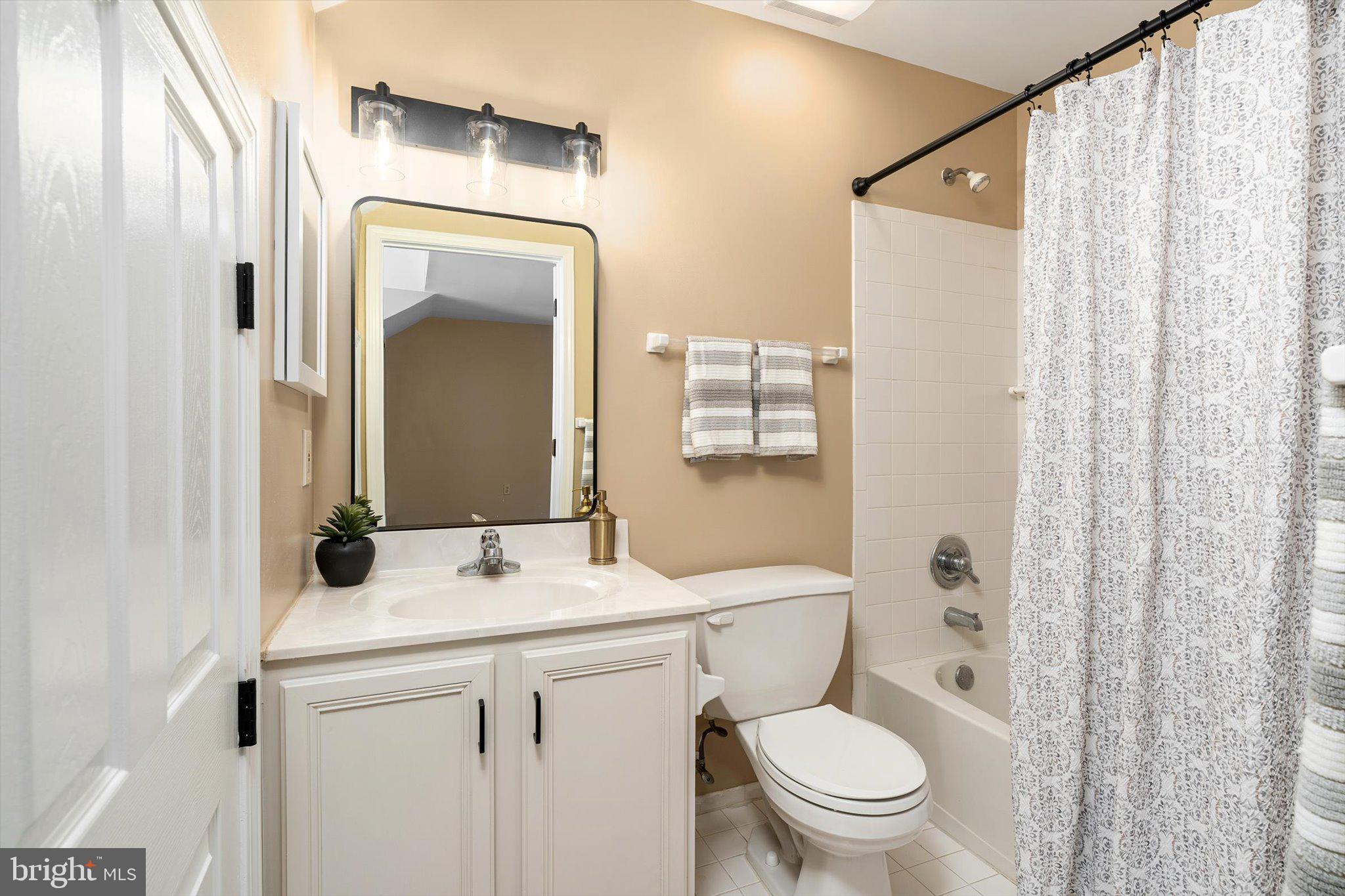 PENNINGTON POINT - Residential