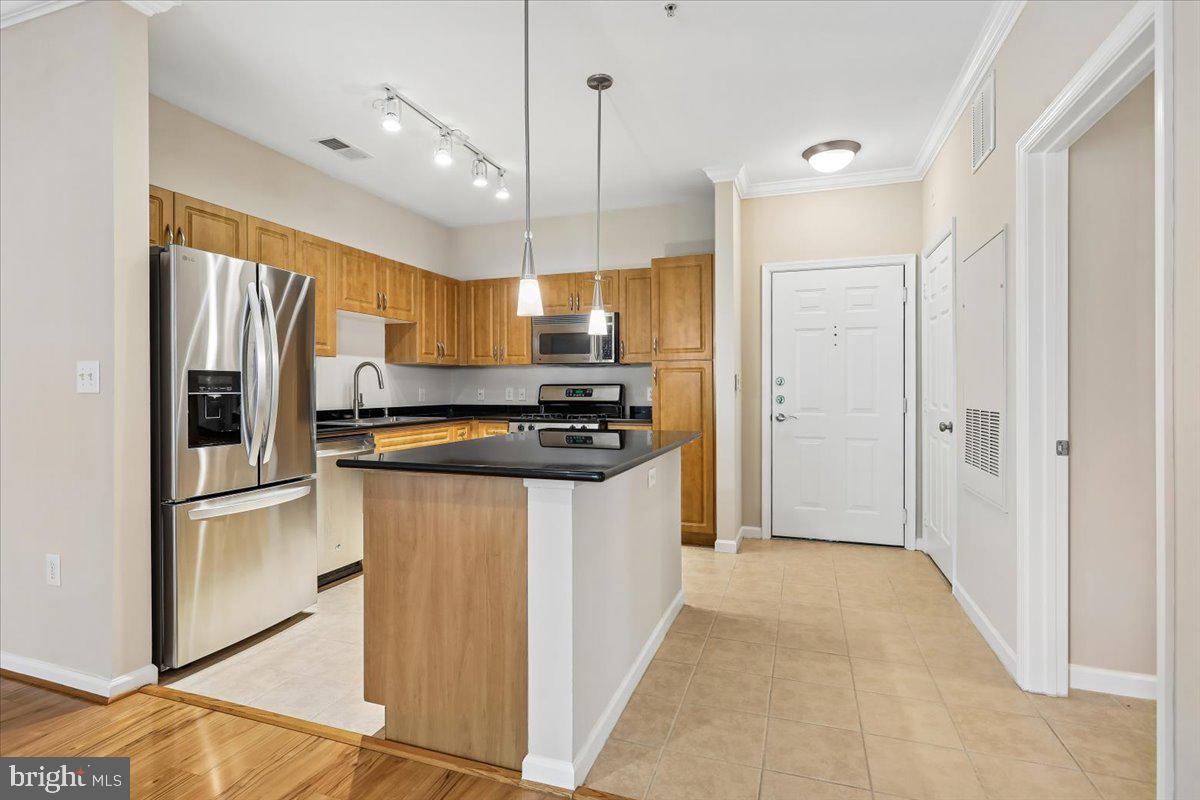 12945 CENTRE PARK CIRCLE 303
