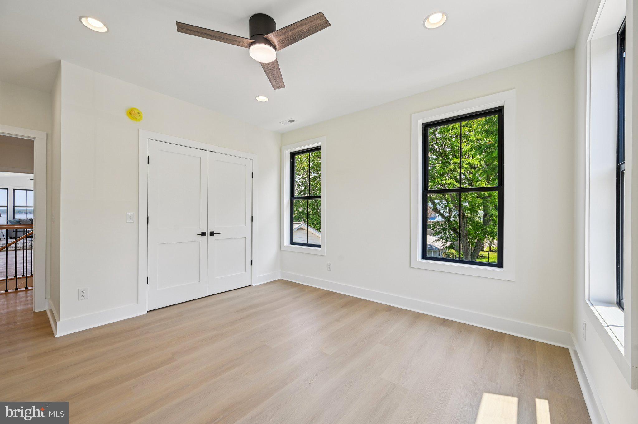 PERRYVILLE - Residential