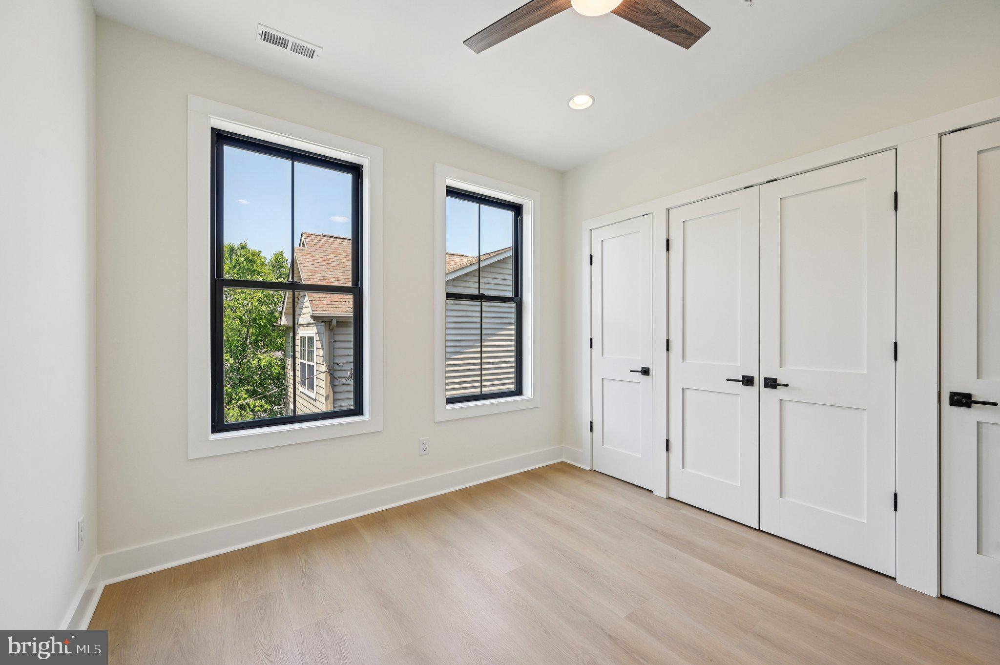 PERRYVILLE - Residential