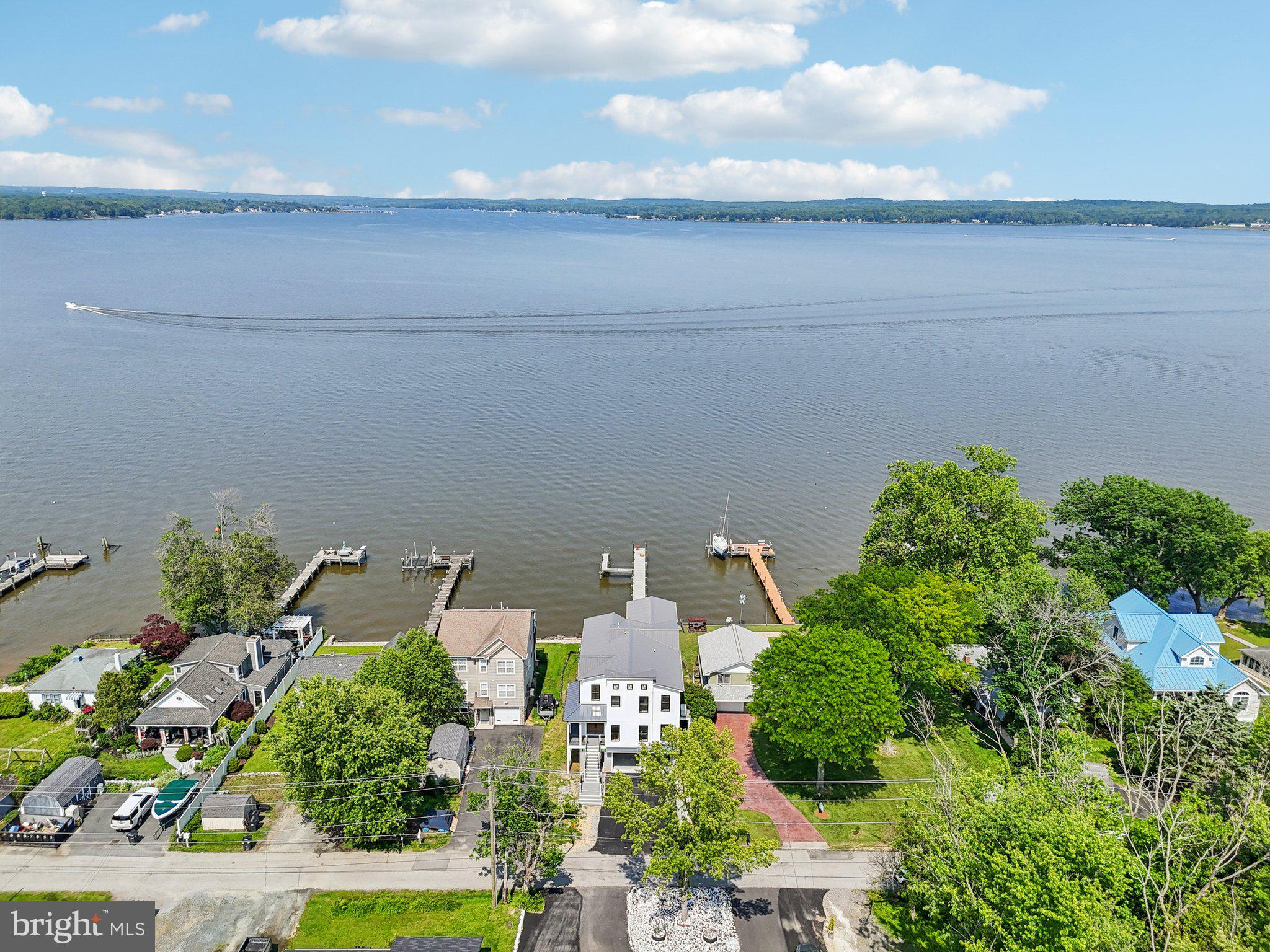 PERRYVILLE - Residential