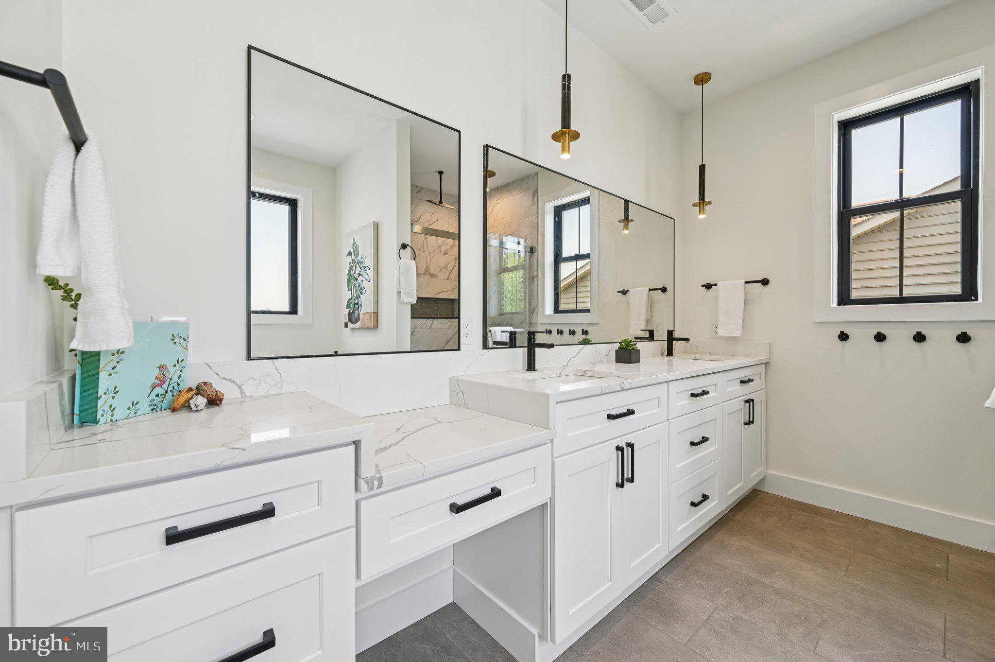 PERRYVILLE - Residential