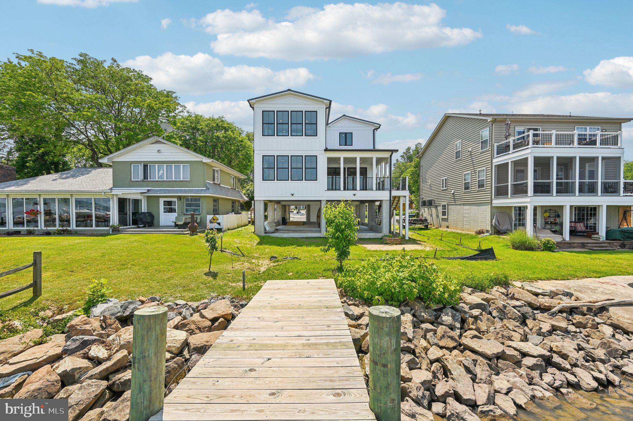 PERRYVILLE - Residential