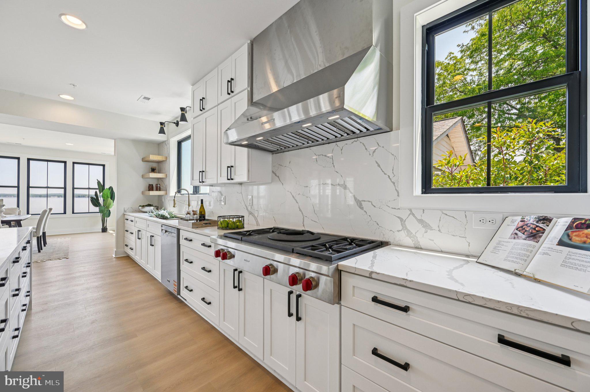 PERRYVILLE - Residential