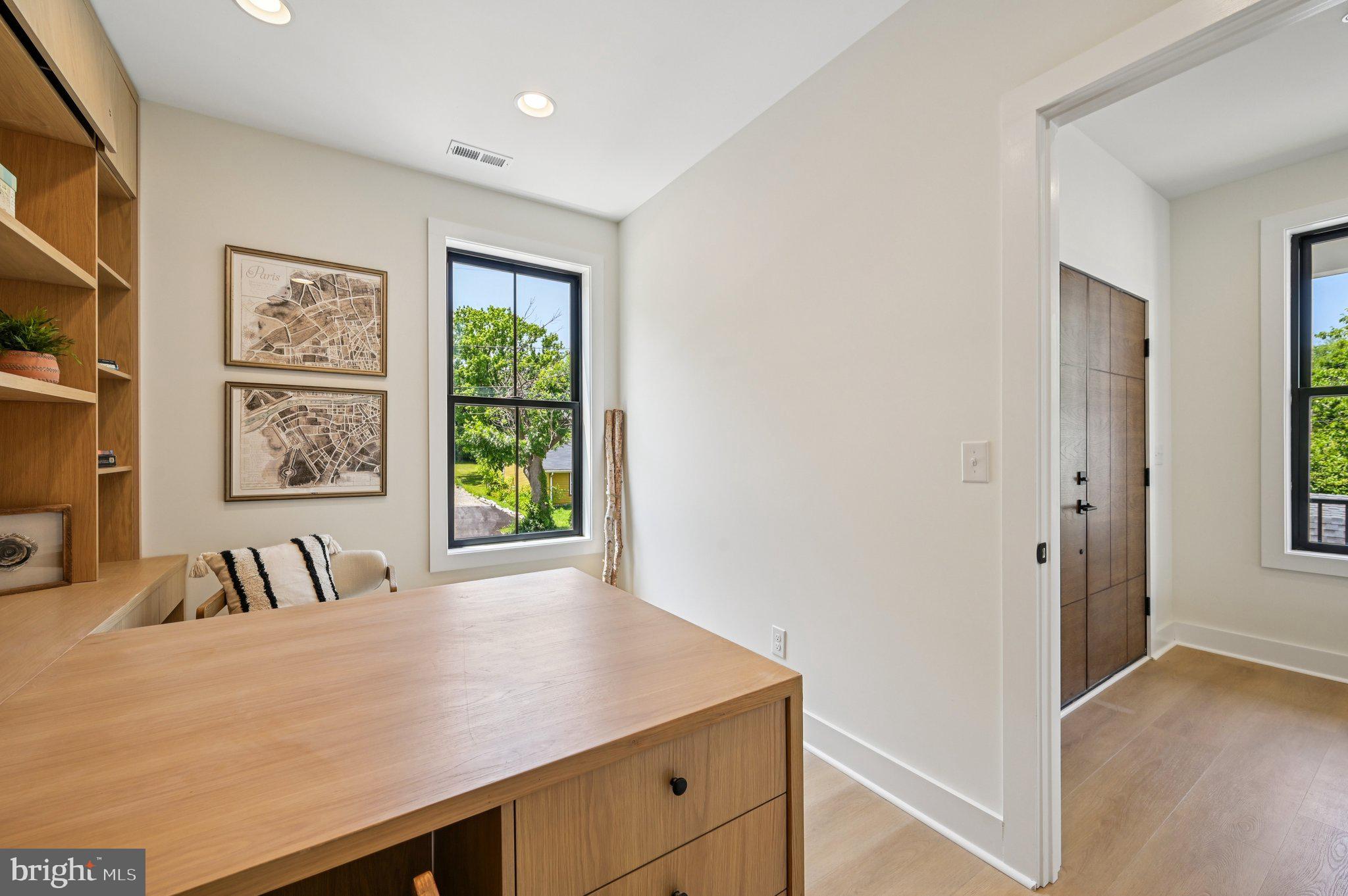 PERRYVILLE - Residential