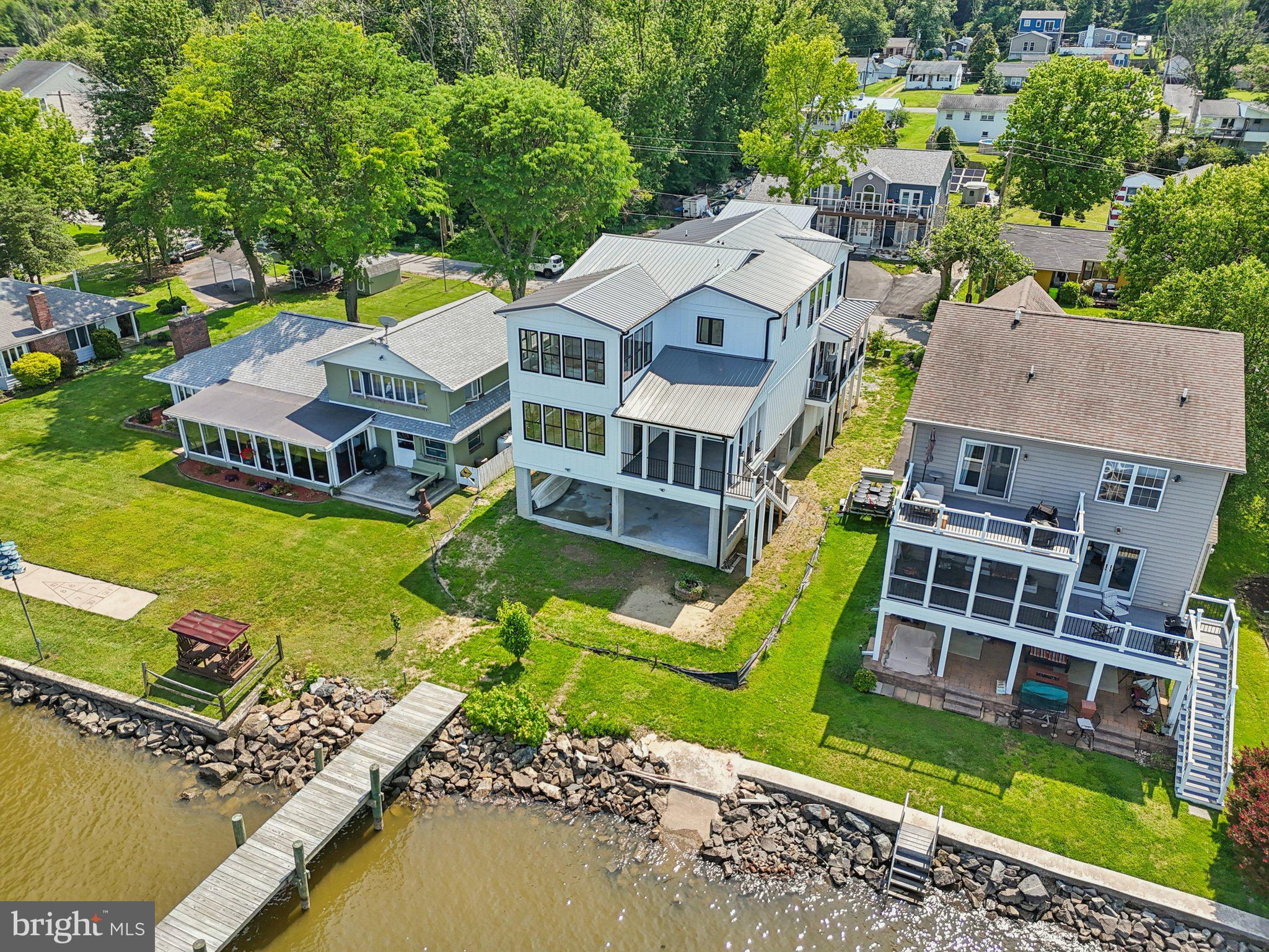 PERRYVILLE - Residential