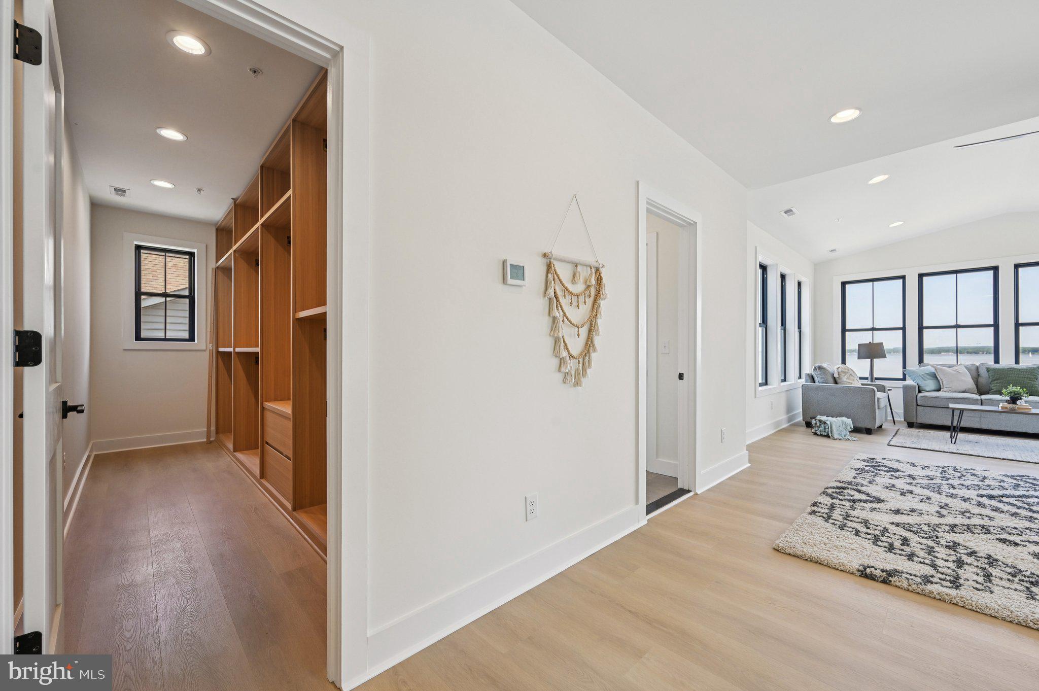 PERRYVILLE - Residential