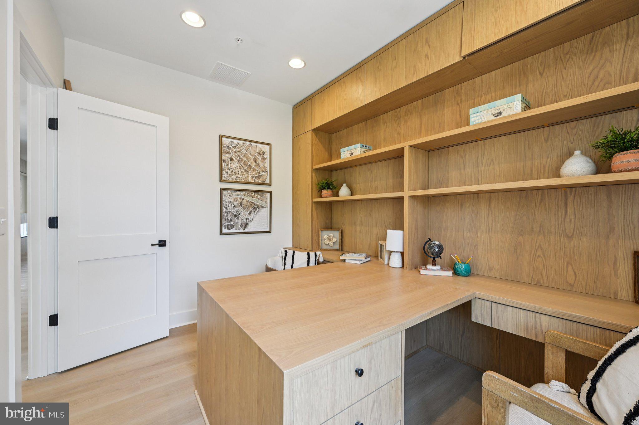 PERRYVILLE - Residential