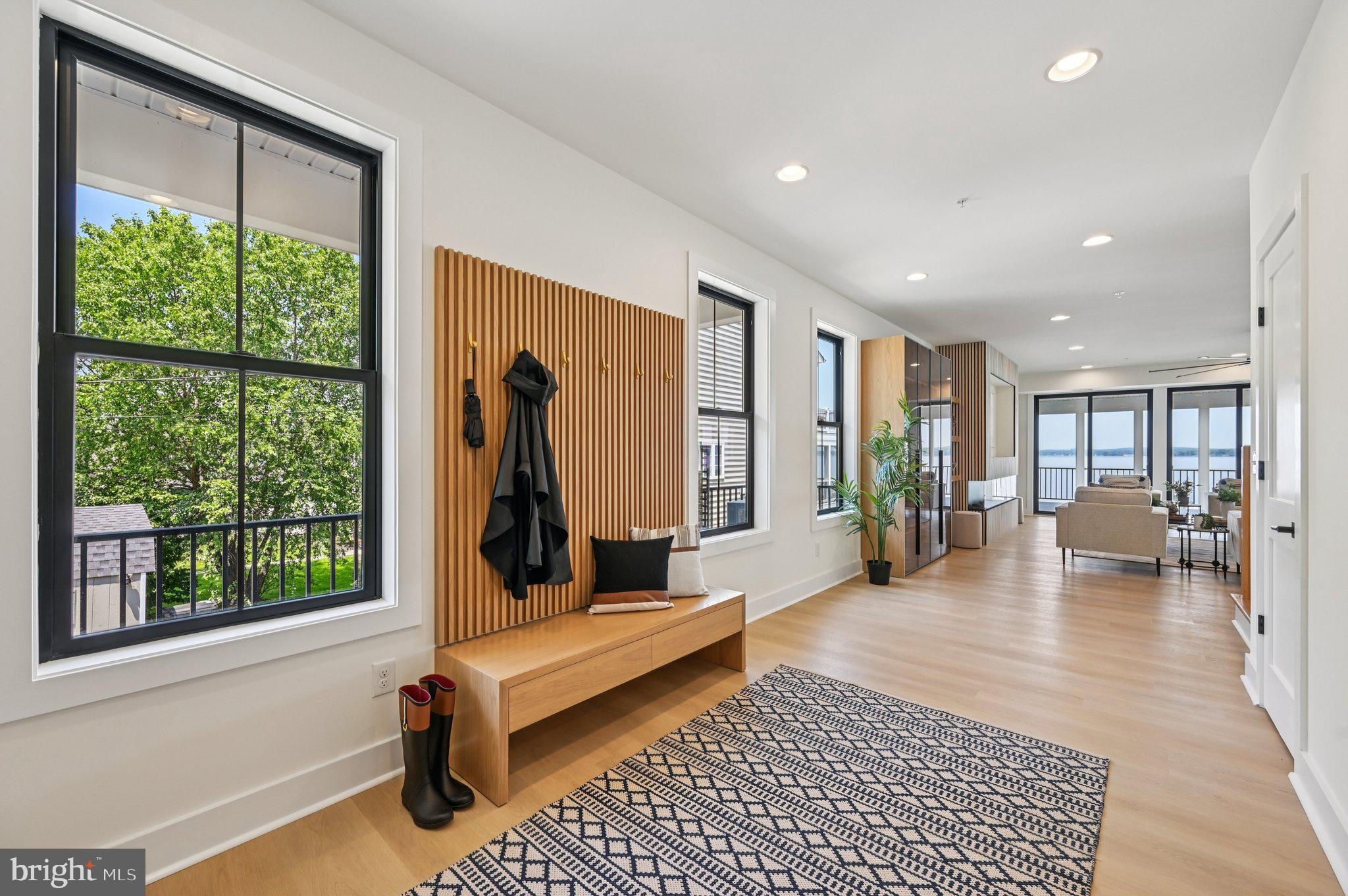 PERRYVILLE - Residential