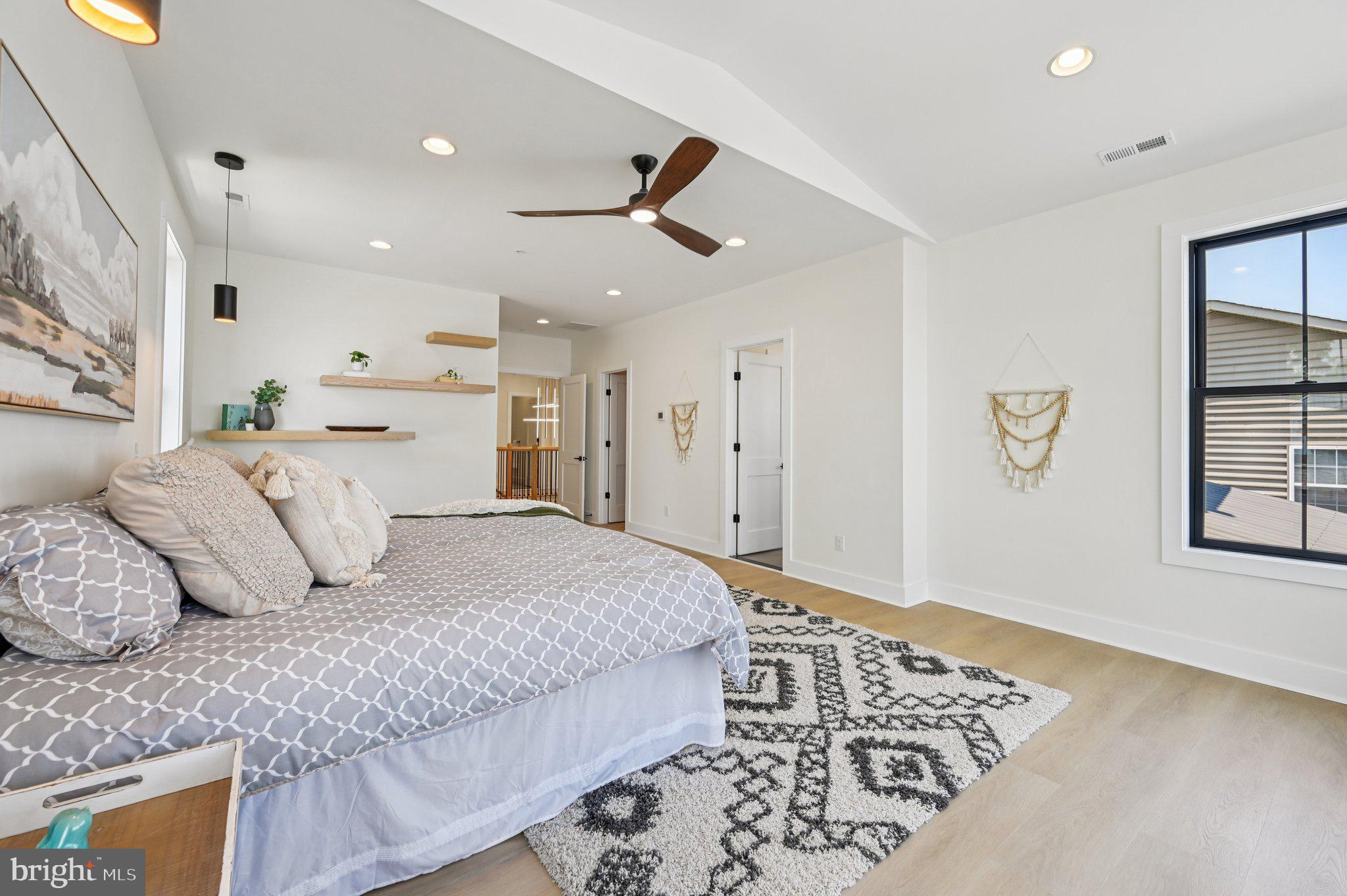 PERRYVILLE - Residential