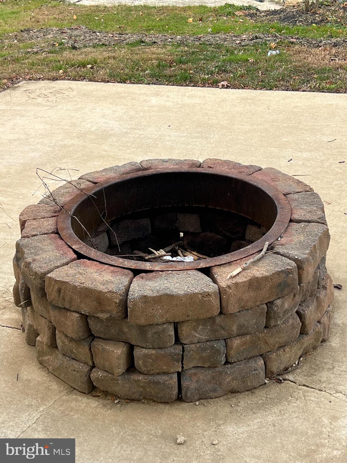 PERRYVILLE - Residential