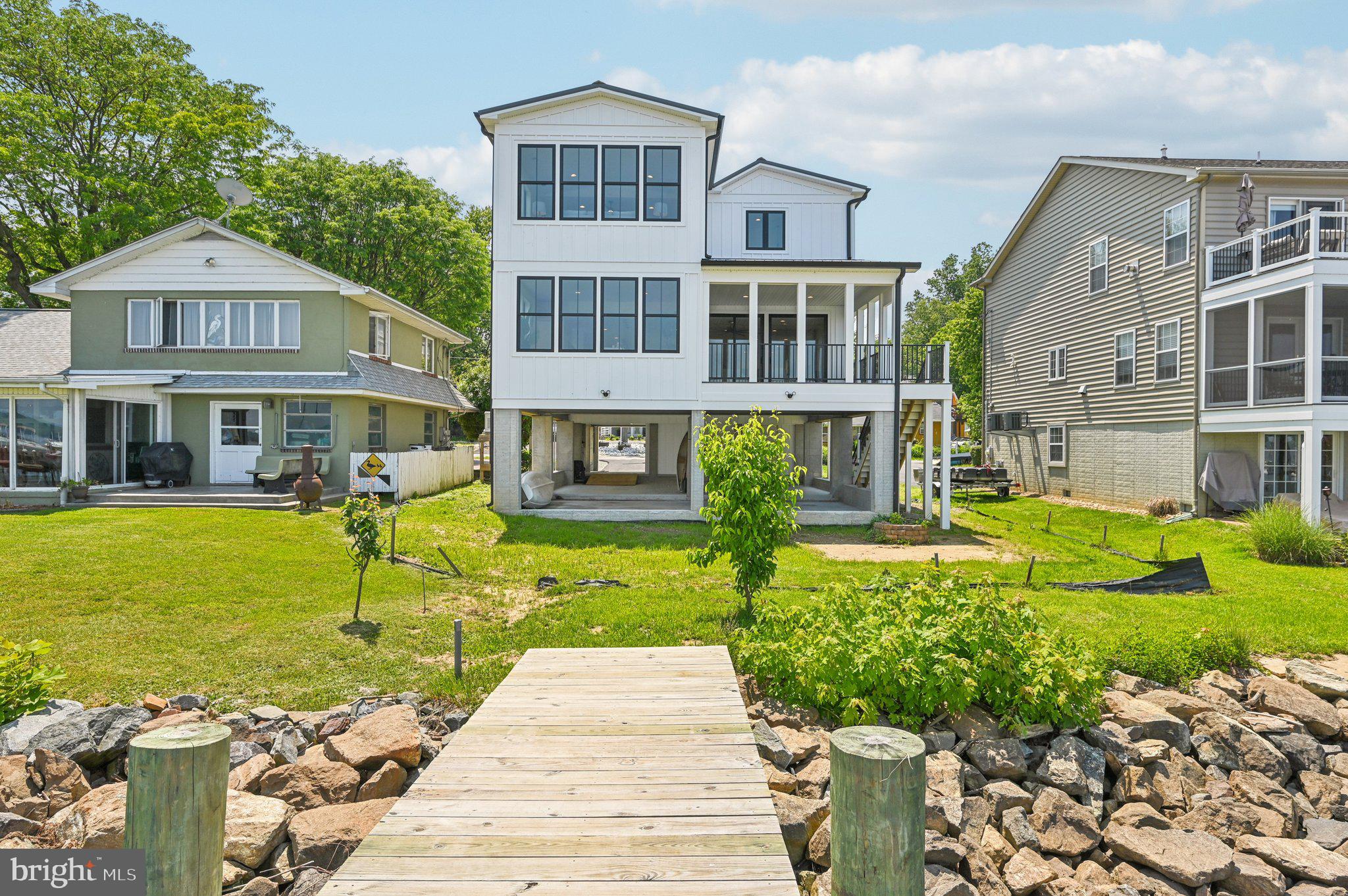 PERRYVILLE - Residential