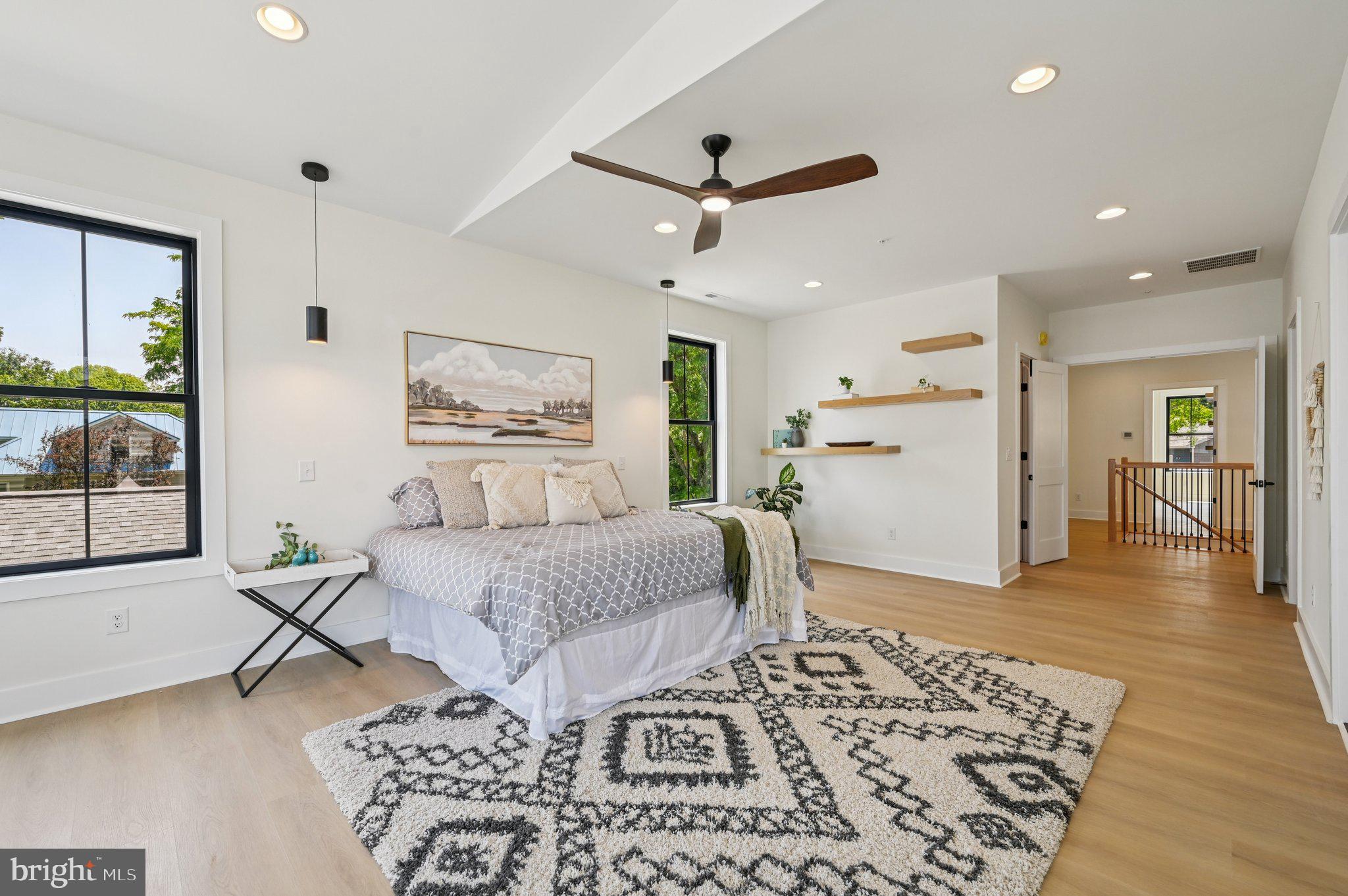 PERRYVILLE - Residential