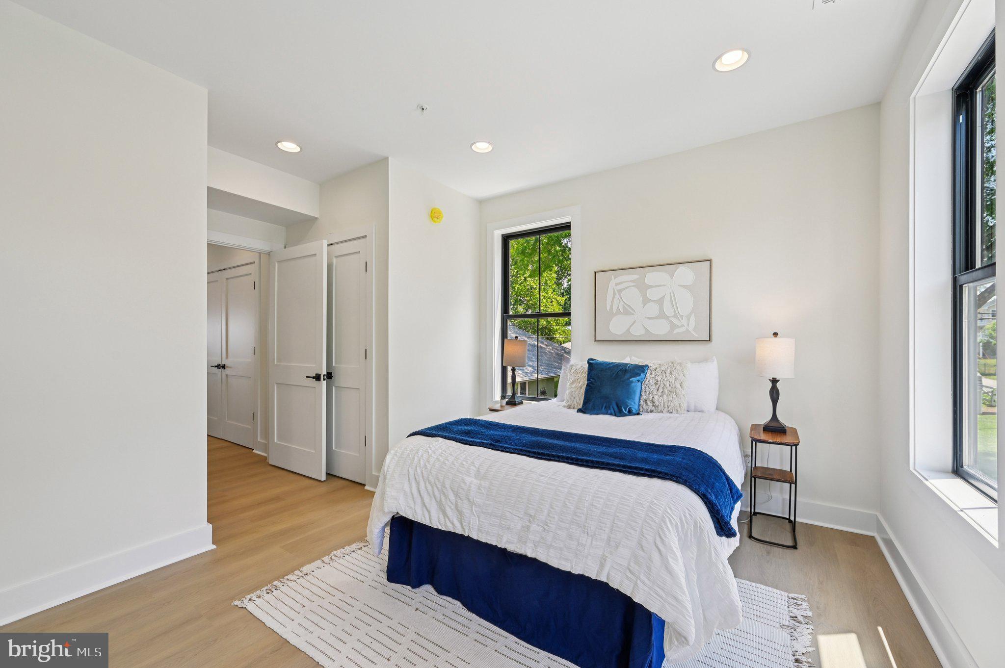 PERRYVILLE - Residential